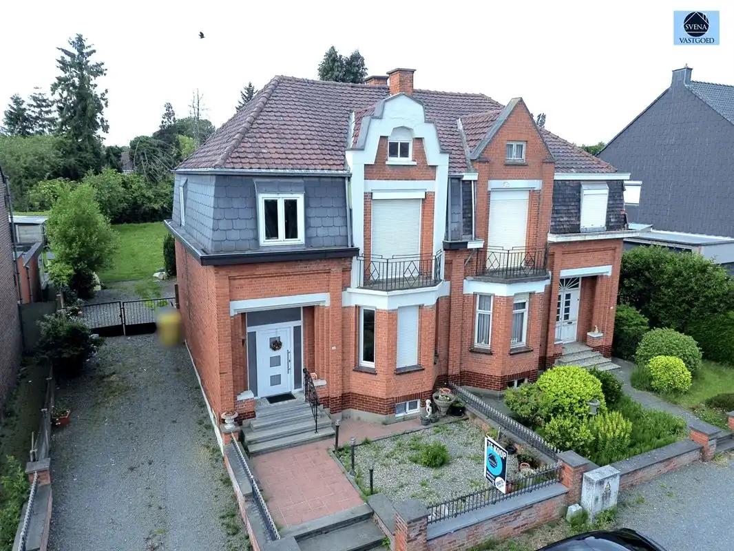 INSTAPKLARE WONING MET 3 SLAAPKAMERS EN TUIN foto {{pictureIndex}}