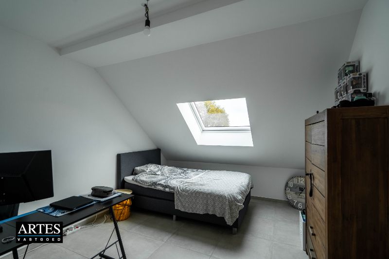 Recent appartement met 3 slaapkamers en ruim terras foto 19