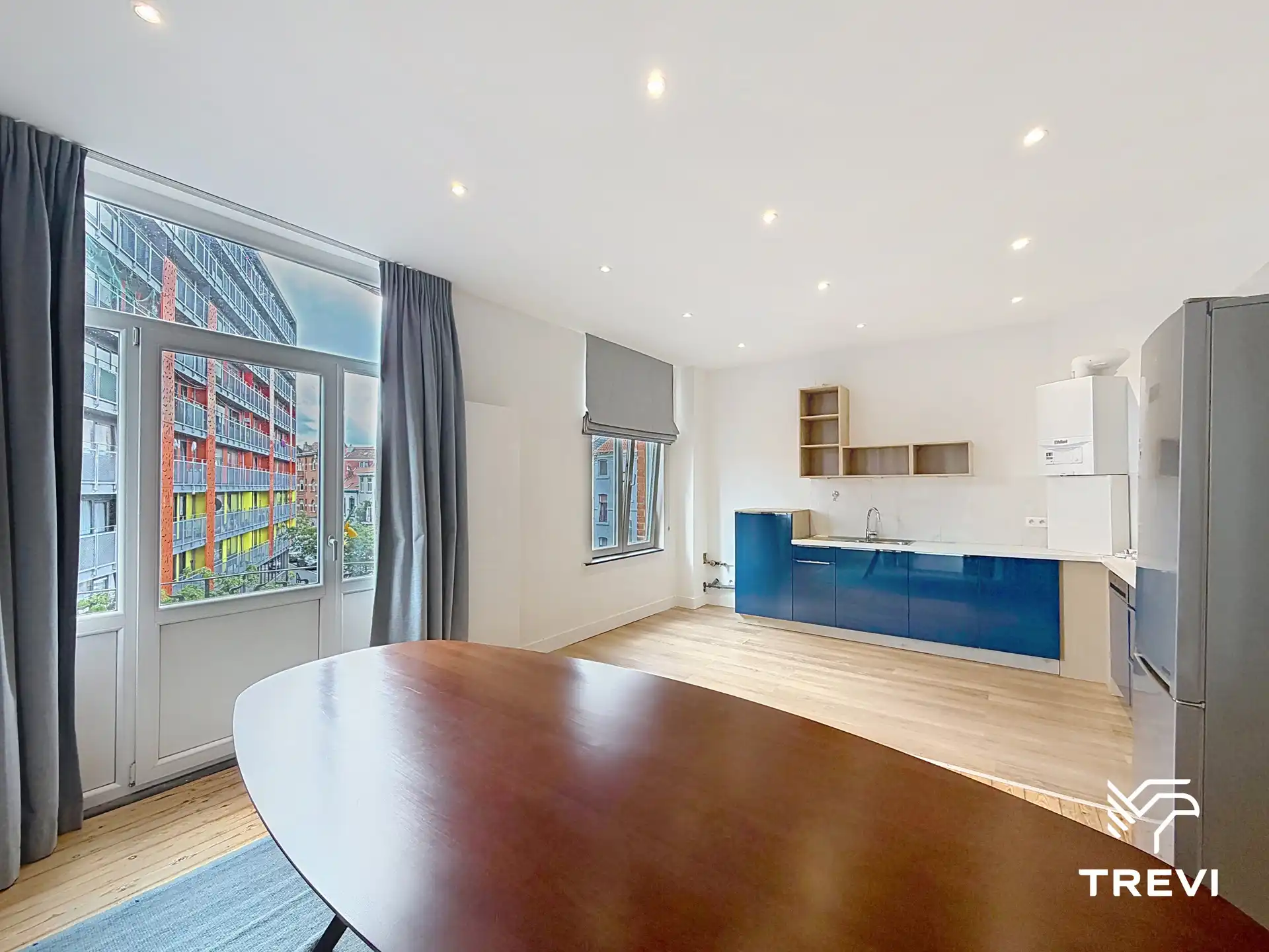 Charmant, onlangs gerenoveerd appartement met 2 slaapkamers foto 7