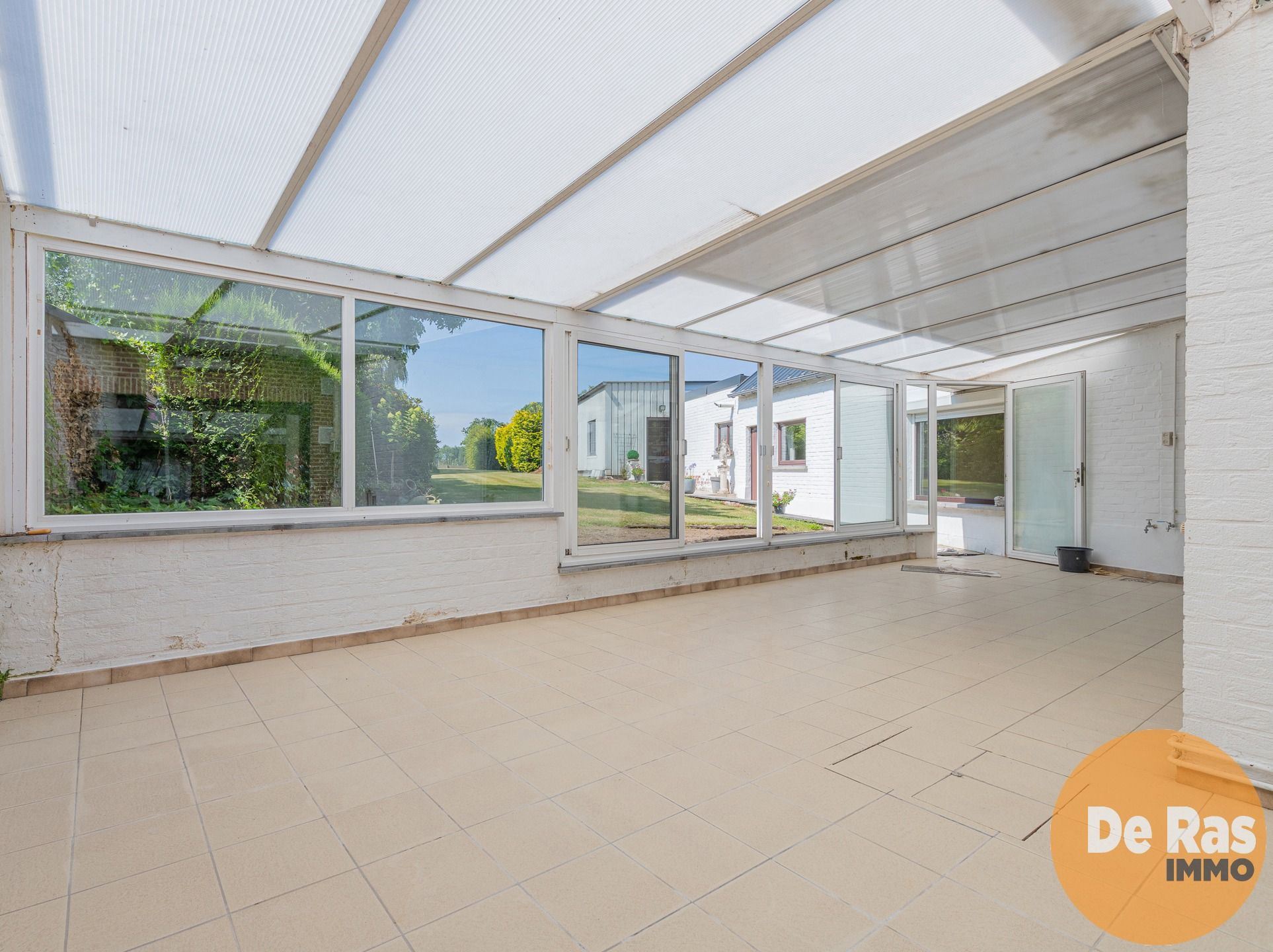 WOUBRECHTEGEM–Solide woning met loods in landelijke omgeving foto 13