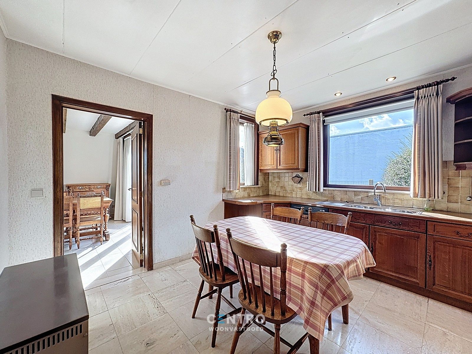 Rustig gelegen woning op 987m2 grond te Uitkerke! foto 6