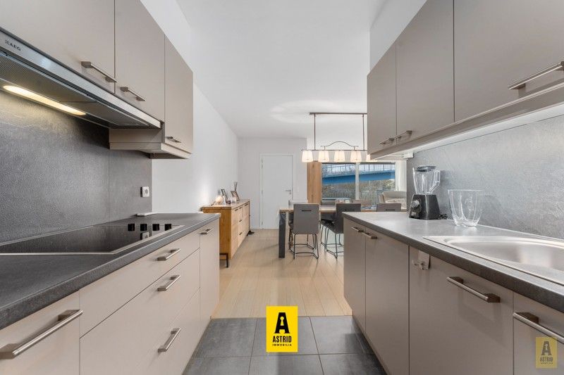 Schitterend ruim appartement op topligging met groot terras! foto 8
