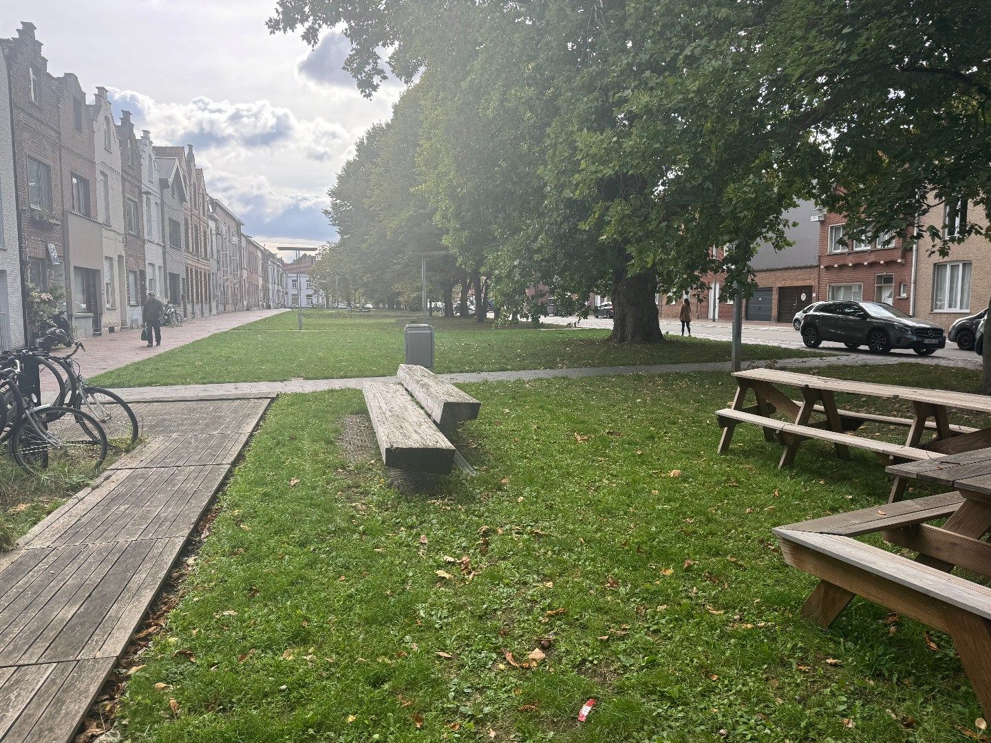 Stadswoning met 3 slpk en tuintje te koop op zeer goede locatiein Kortrijk. foto 19