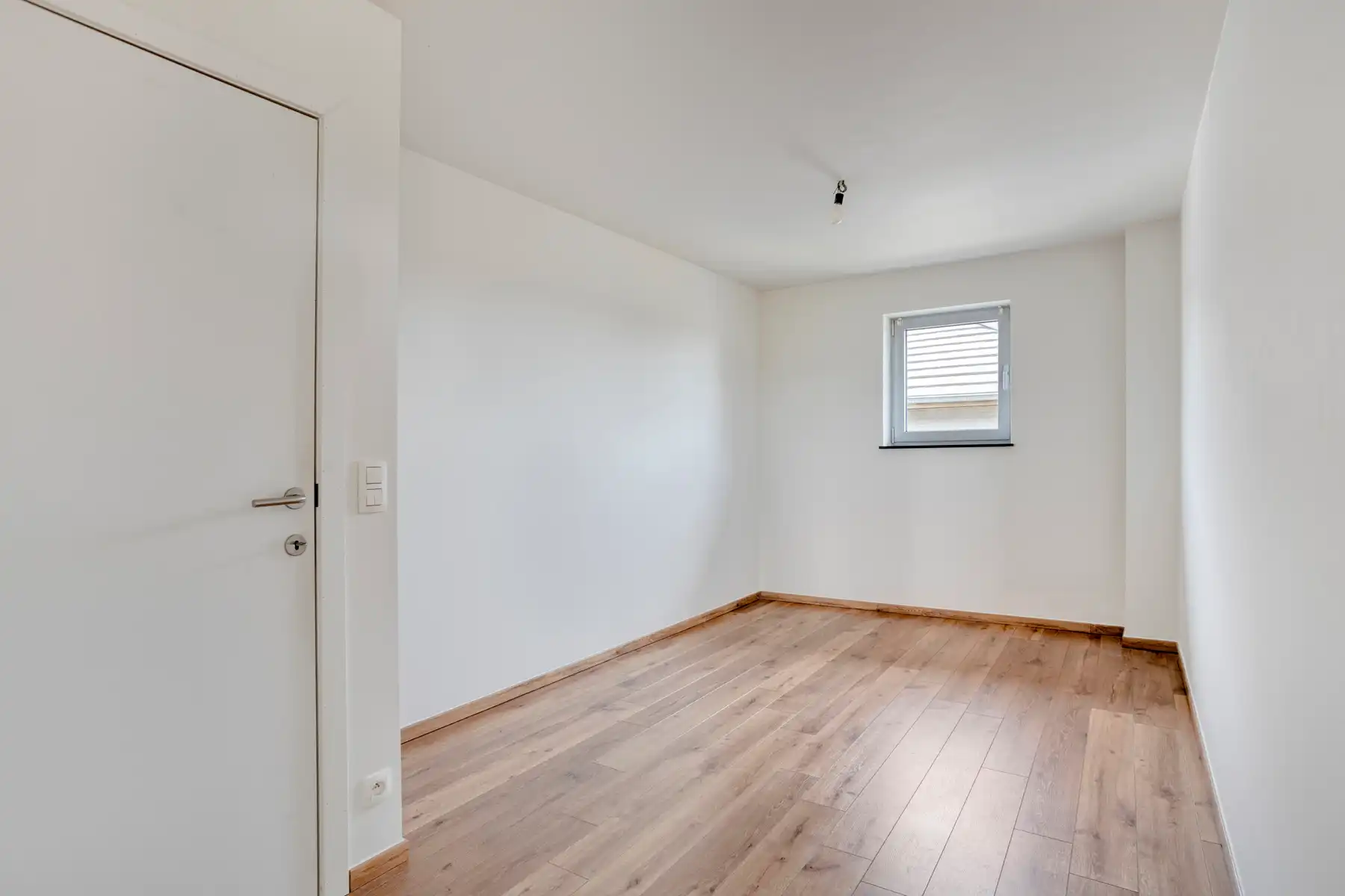 Ruime woning met 4 slaapkamers op landelijke ligging foto 23