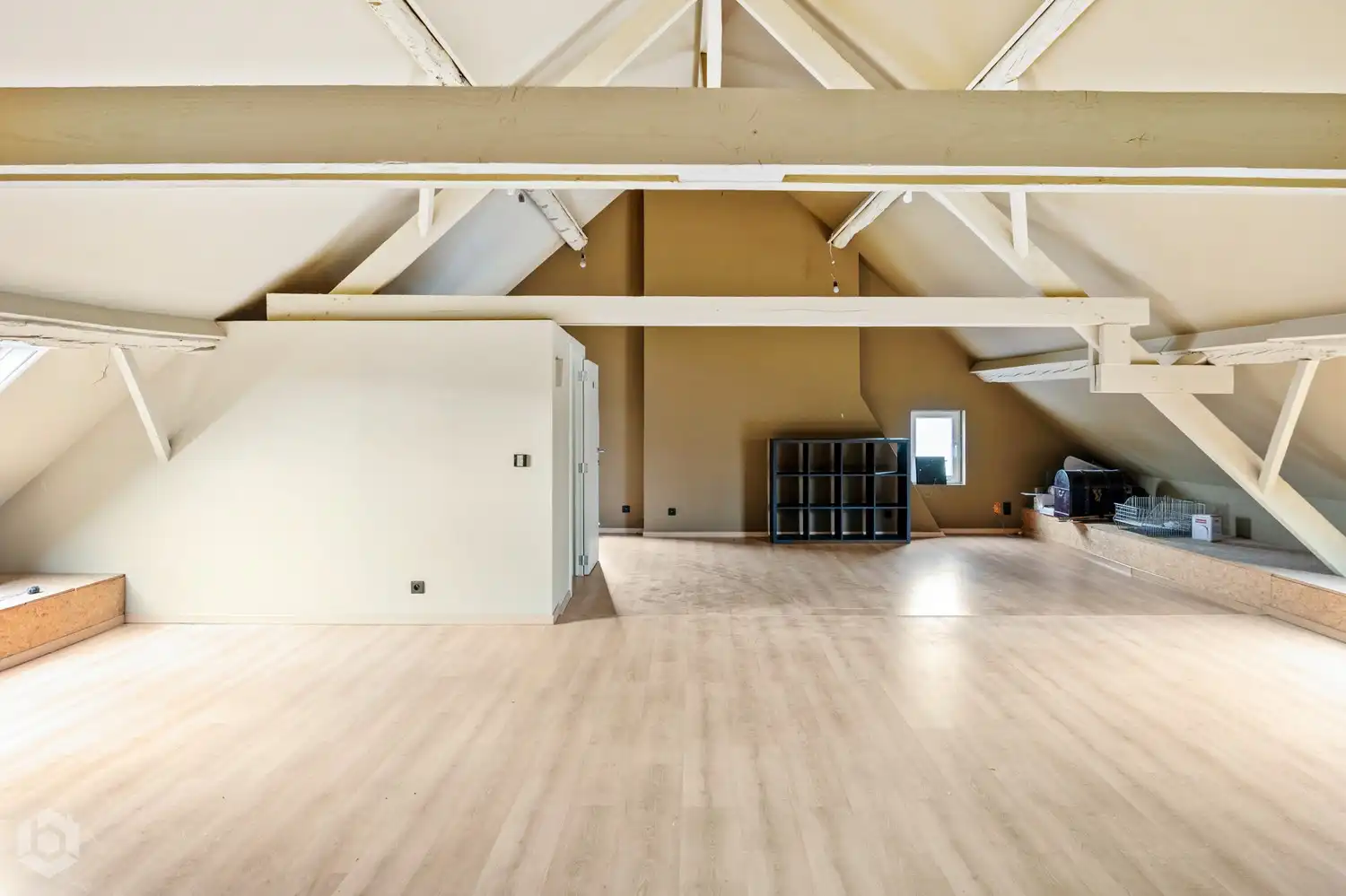 Handelspand met woonst en app. op toplocatie te Putte foto 38
