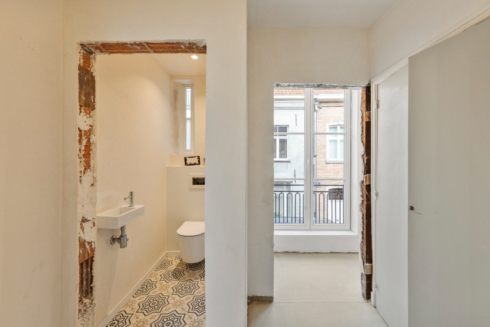 af te werken kangoeroewoning met binnentuin binnen de Brugse Reien foto 20