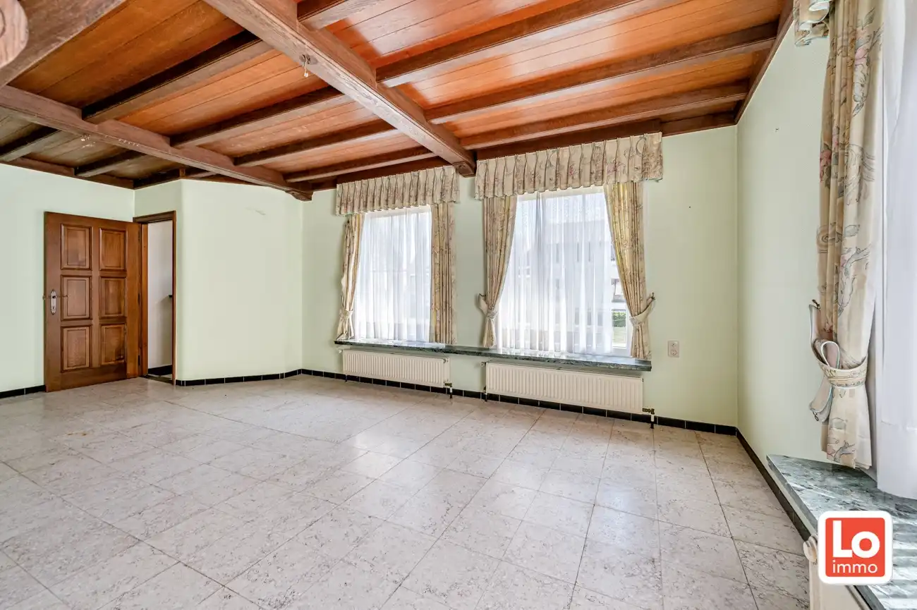 VERKOCHT! Statige open woning met ruim bijgebouw op groot perceel grond in het centrum van Kalken! foto 14