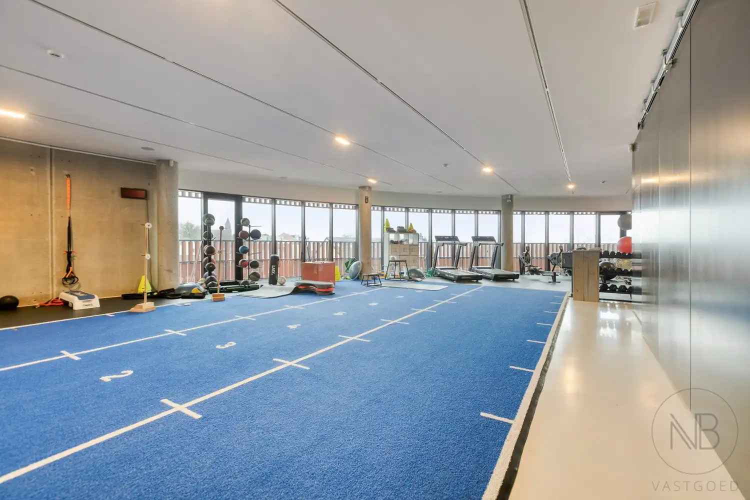 Instapklaar bedrijfsruimte van ca. 420 m² in het Botta-gebouw foto 5