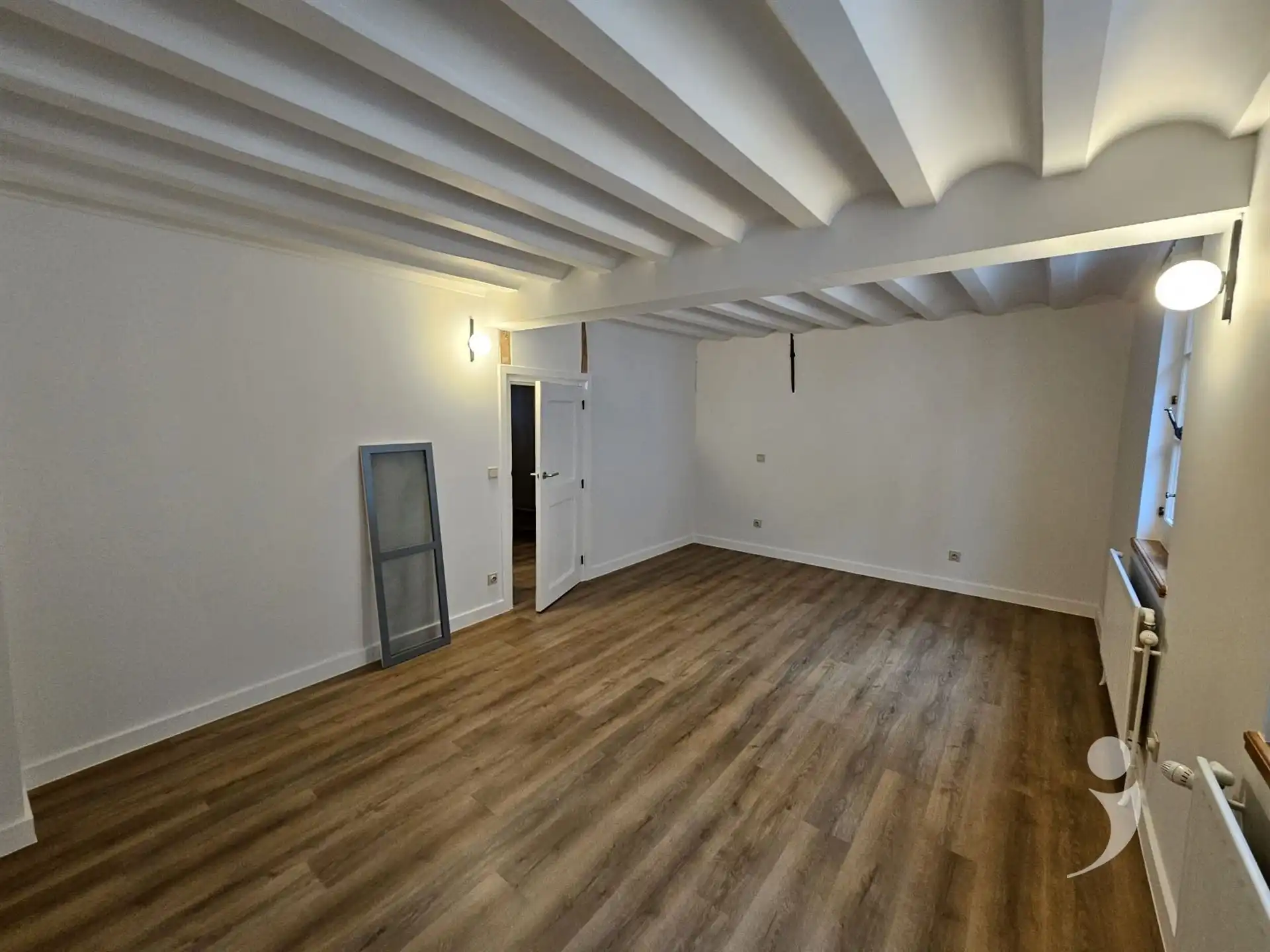 Gerenoveerd huis met historisch karakter foto 11