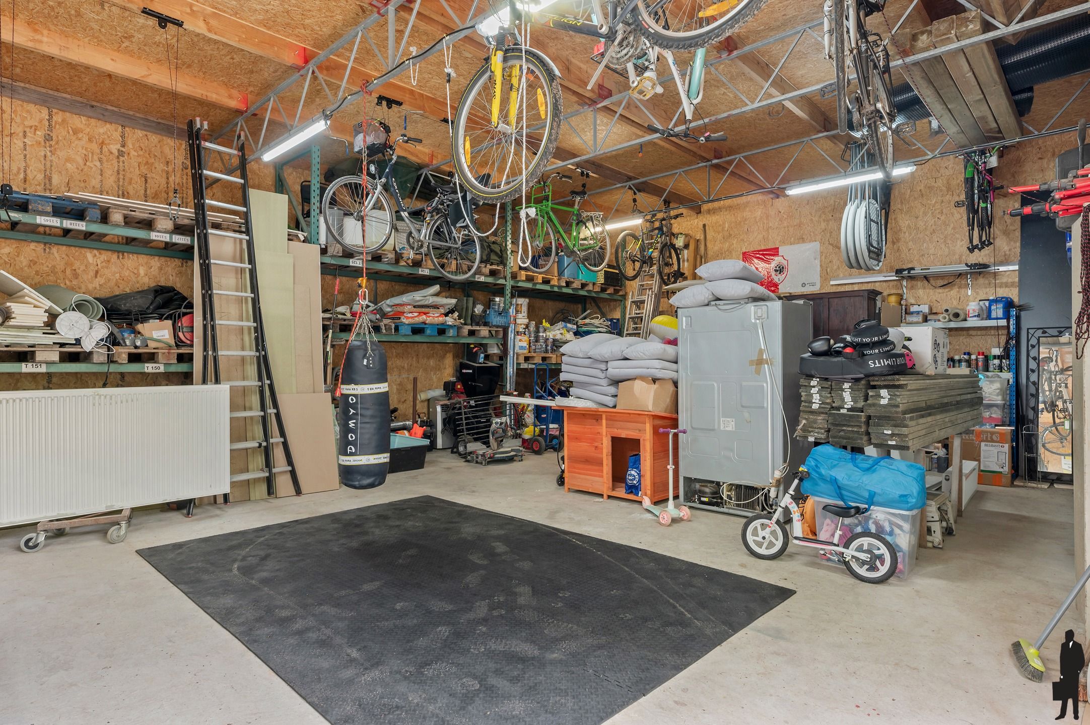 Volledige gerenoveerde villa te koop foto 72