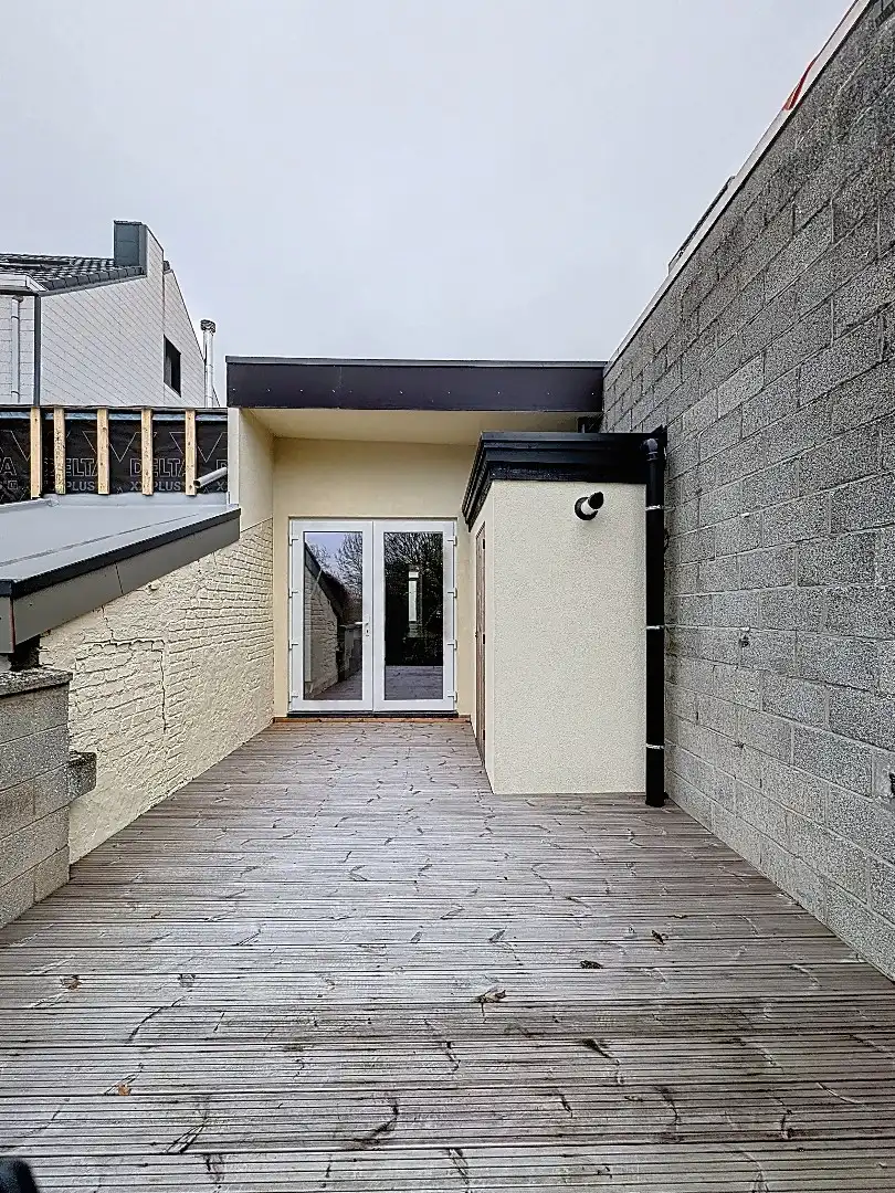 Elegant wonen in Tienen: gerenoveerde rijwoning met 3 slaapkamers en zuidwestgerichte tuin. foto 19