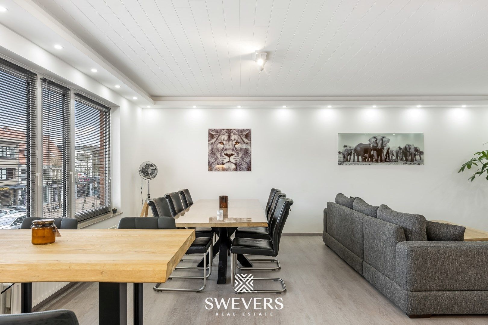 Volledig gerenoveerd appartement van 102 m² met ruim terras en garagebox foto 10