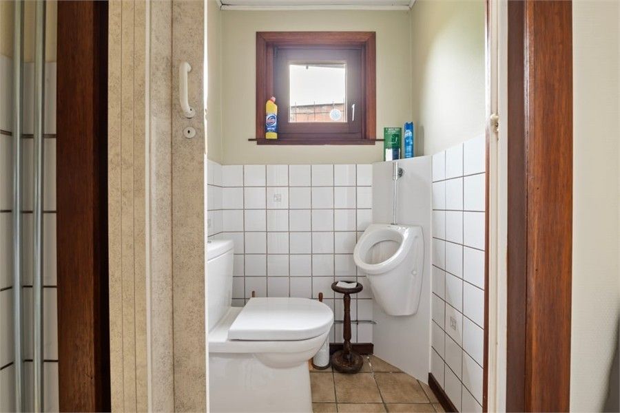 RUIM TE REOVEREN GEZINSWONING OP EEN PERCEEL VAN 8A79CA IN HET CENTRUM VAN SINT-TRUIDEN foto 15