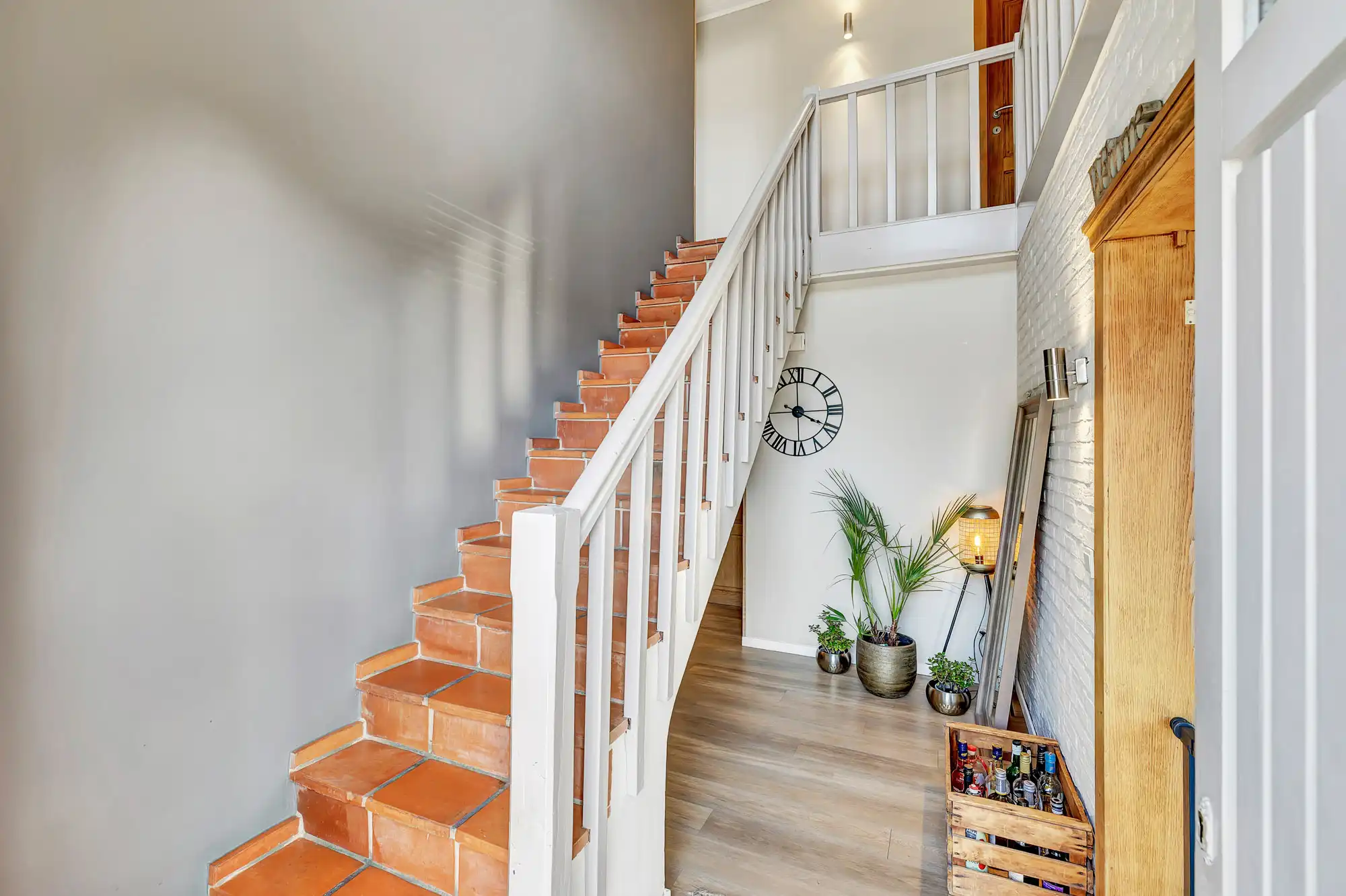 Charmante instapklare woning met 4 slpks, garage en tuin foto 2