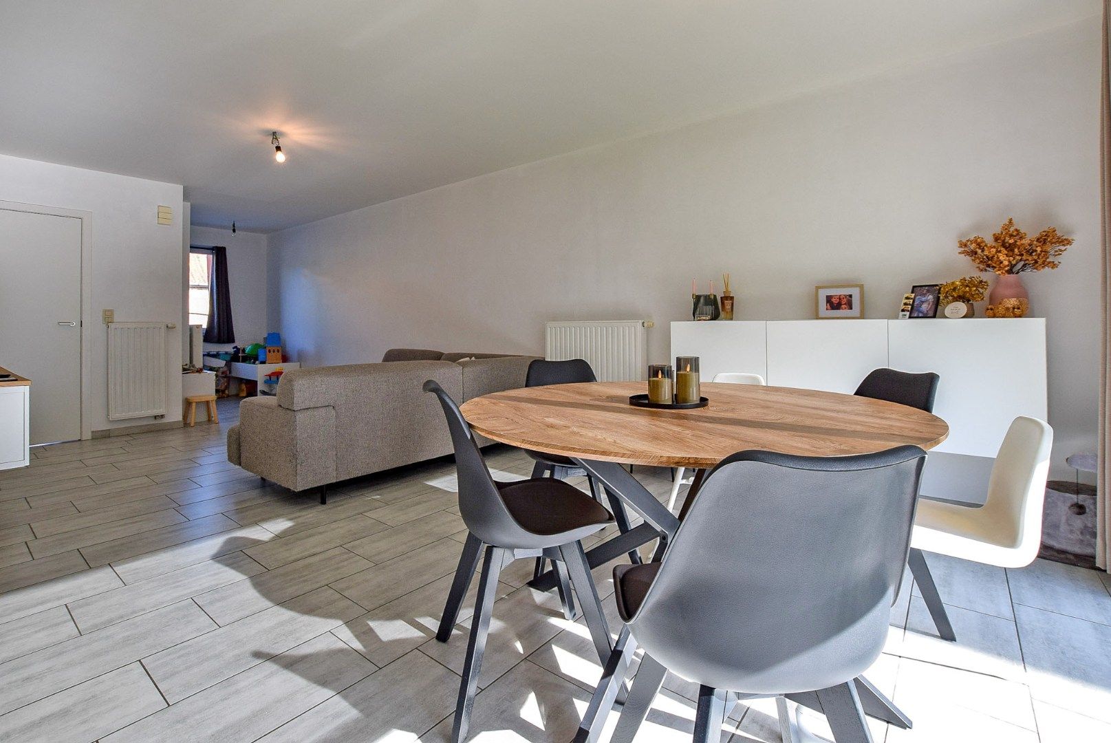 Recente energiezuinige woning (bouwjaar 2017) met 3 slaapkamers te Diksmuide.  foto 6