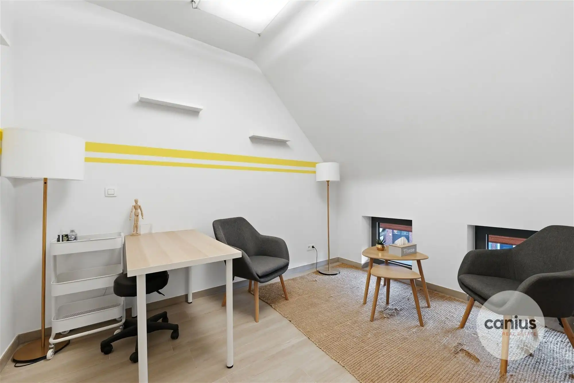 WONING MET LIFT NABIJ HET CENTRUM foto 25