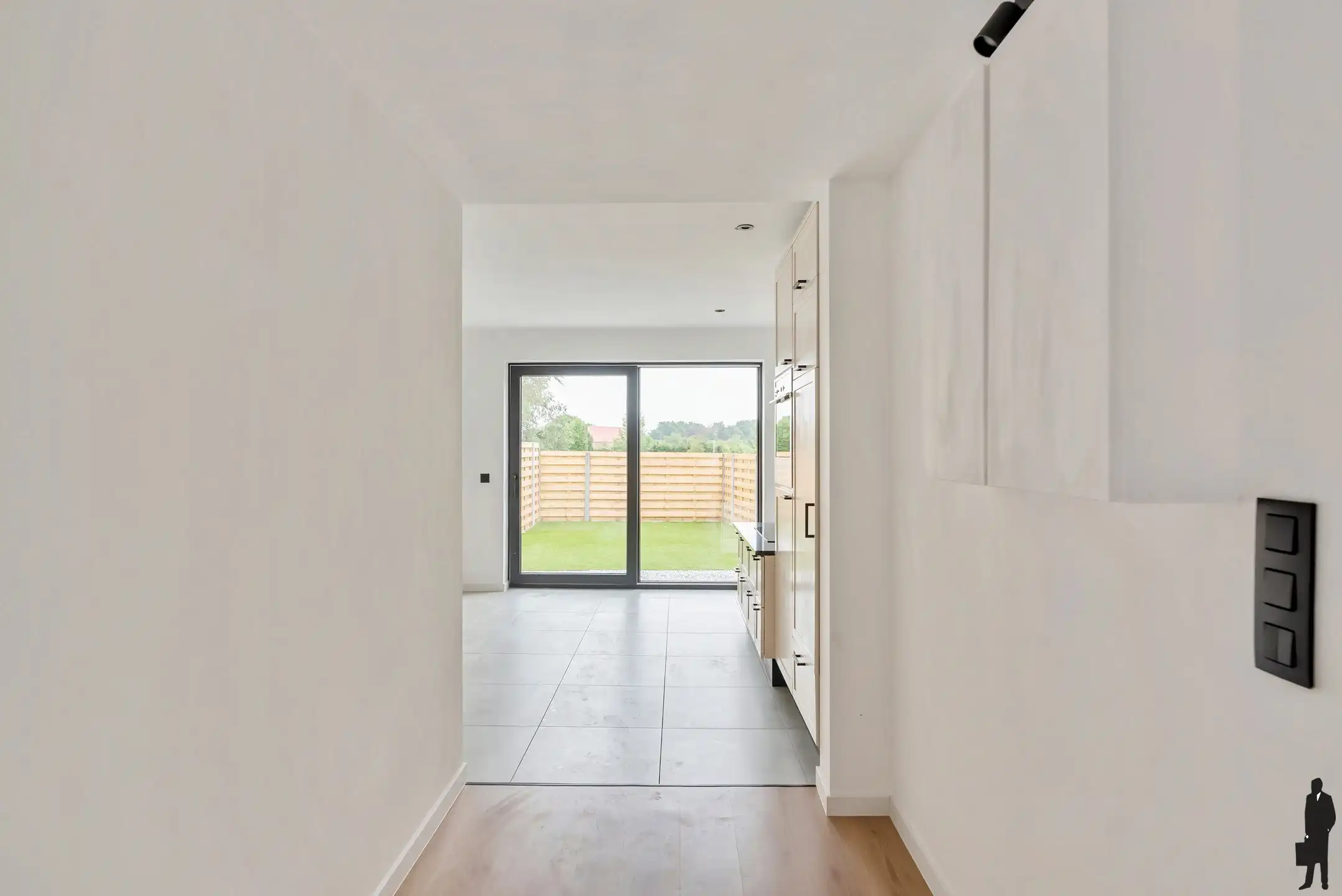 Volledig gerenoveerde woning met 4 slpk. in het centrum van Meer - Vlakbij de Nederlandse grens! foto 10