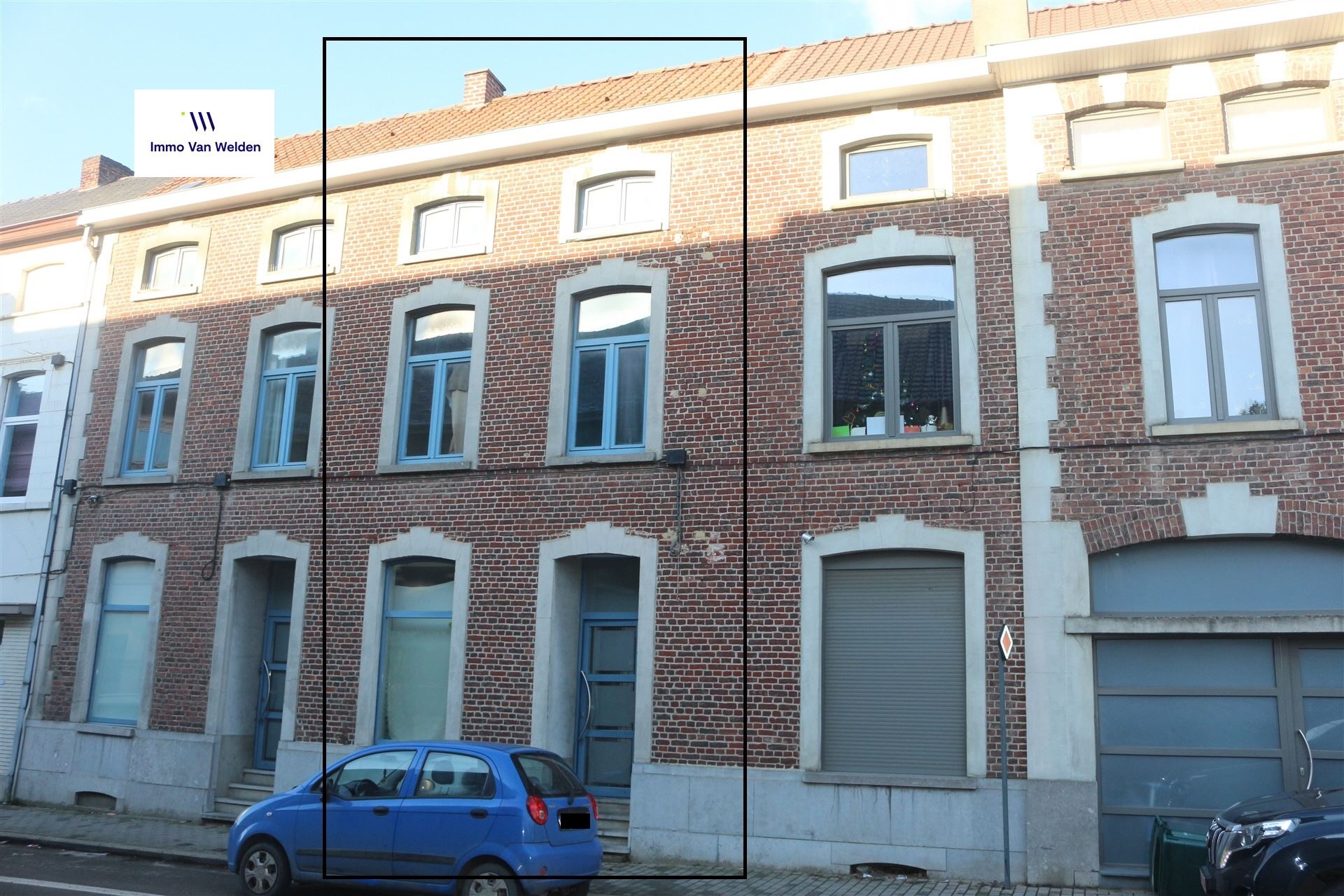 Charmante rijwoning met koer nabij centrum Ronse foto 2