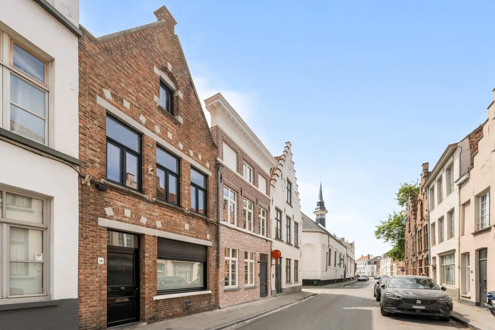Gerenoveerde stadswoning in centrum Brugge foto 27