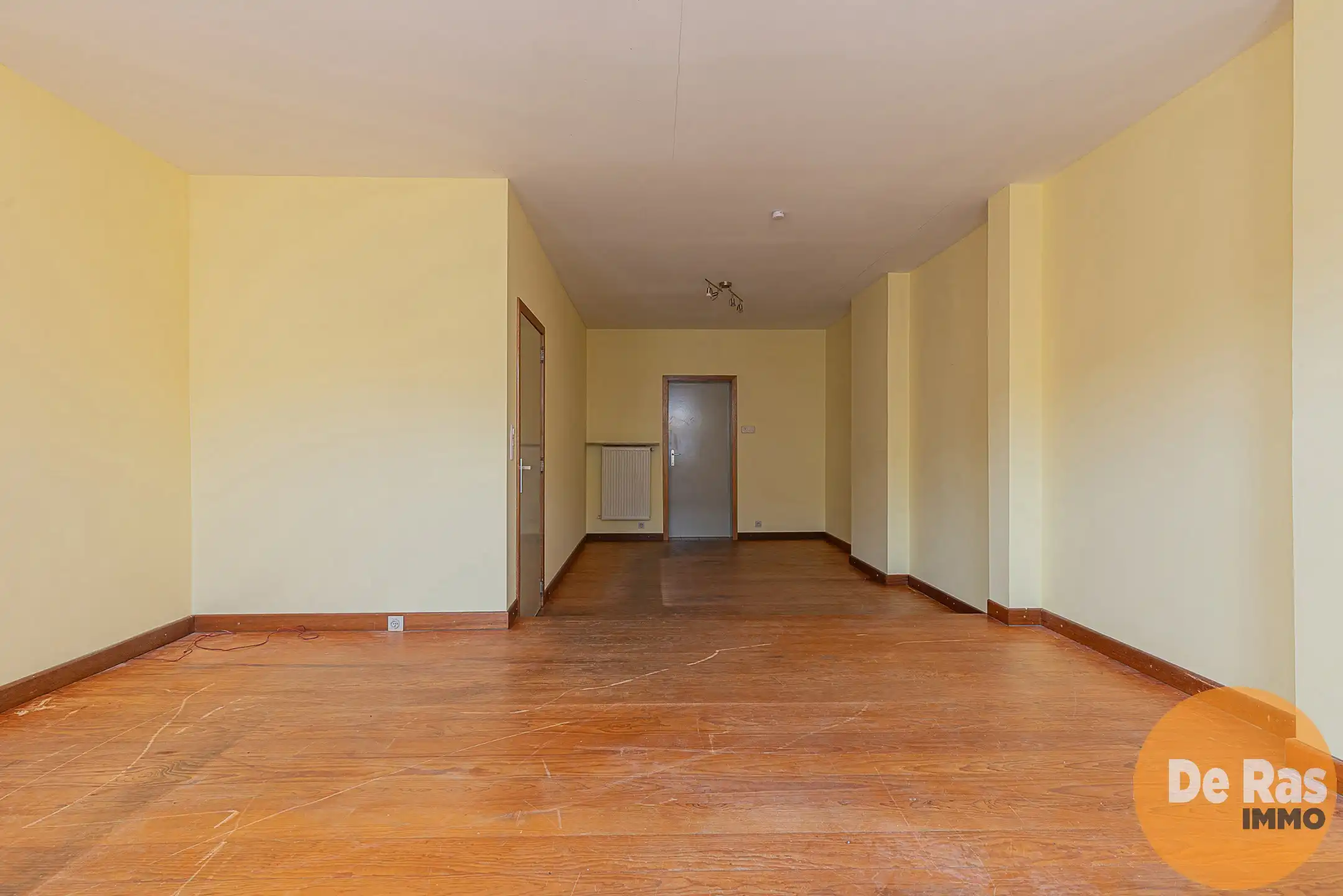 DENDERMONDE - Handelsruimte met ruime tuin en appartement foto 10