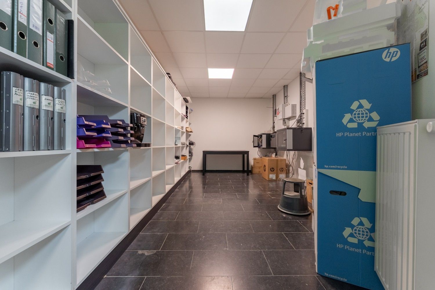 Mooi gerenoveerd handelspand pal in het centrum van Pelt met 7 parkeerplaatsen foto 37