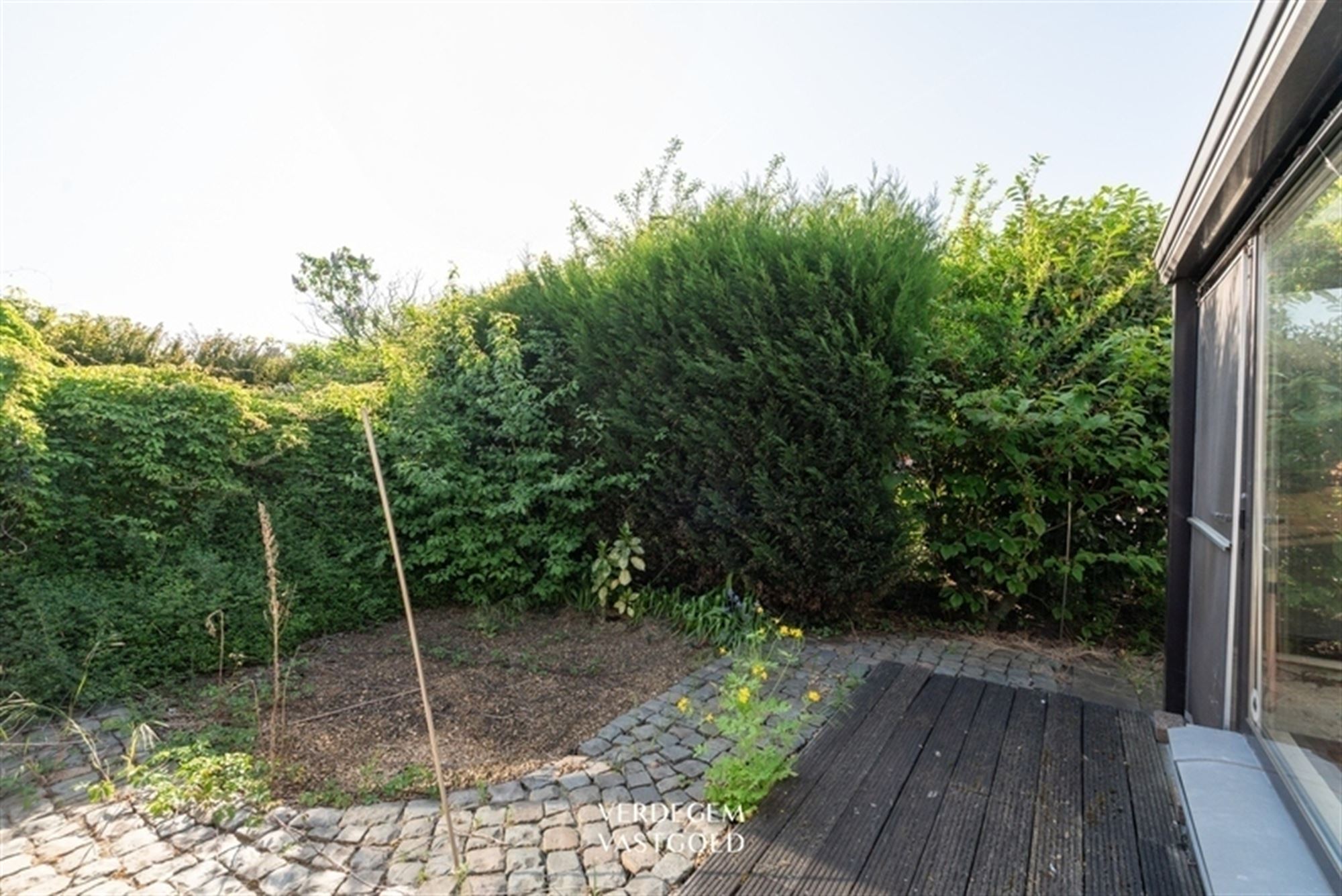 Te renoveren bungalow met 3 slaapkamers in fijne woonwijk foto 15