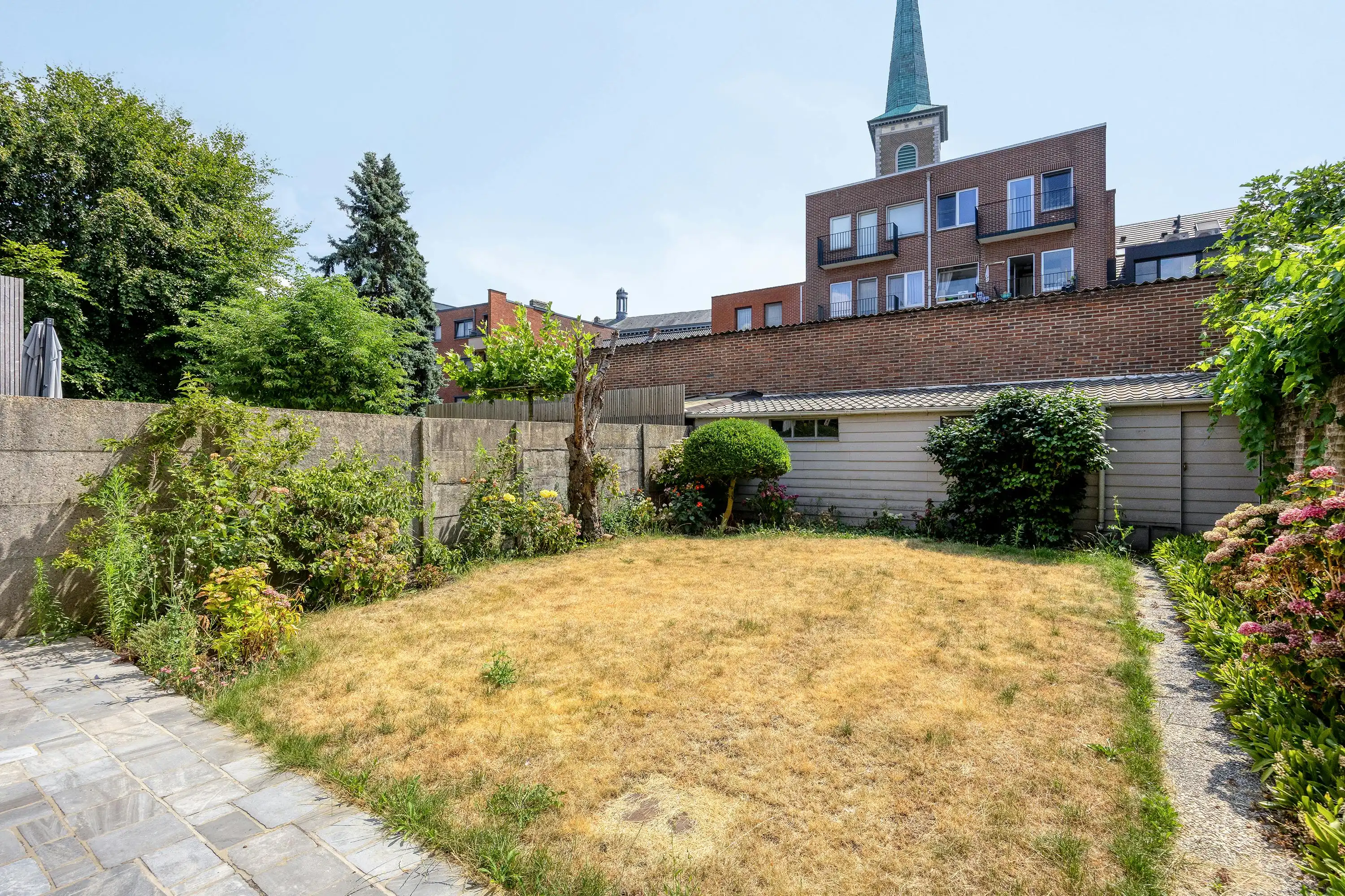 Kangoeroewoning met 4 slaapkamers te koop in centrum Maaseik foto 5