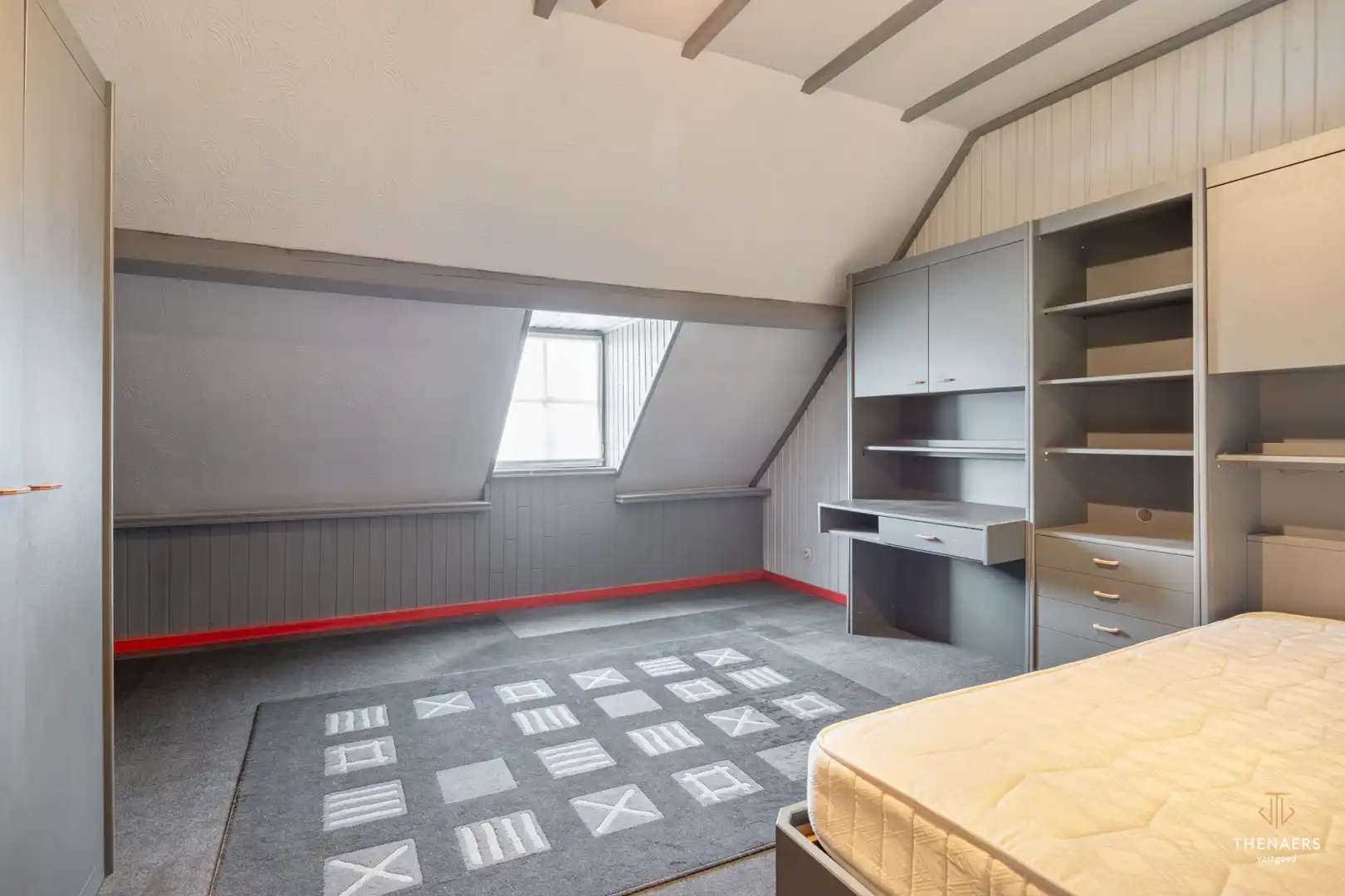 Statige villa met gelijkvloers wooncomfort op een toplocatie in Zonhoven. foto 25