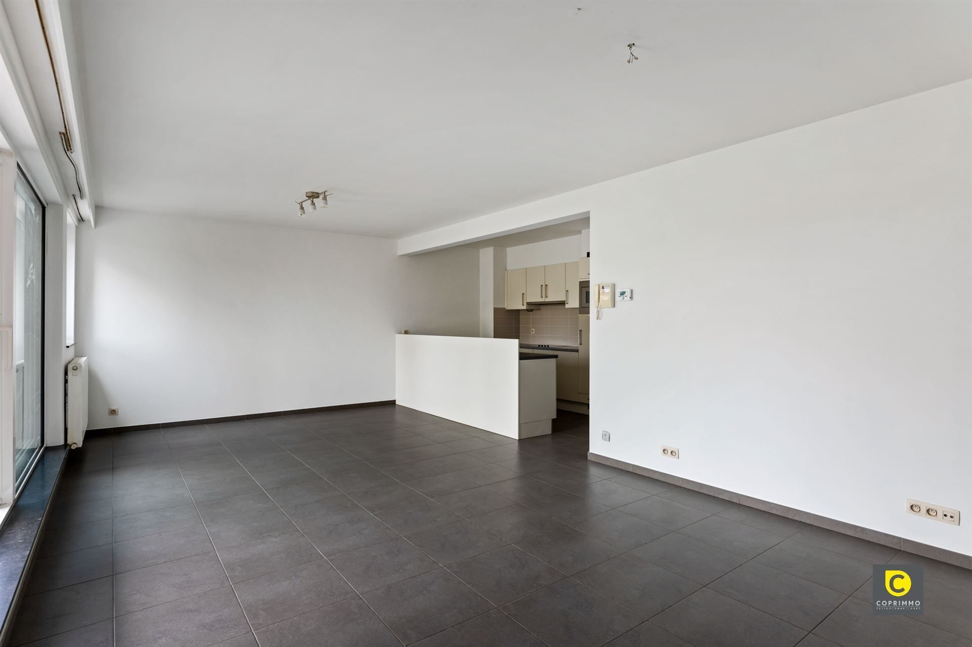 Appartement met terras+tuin en autostaanplaats foto 8