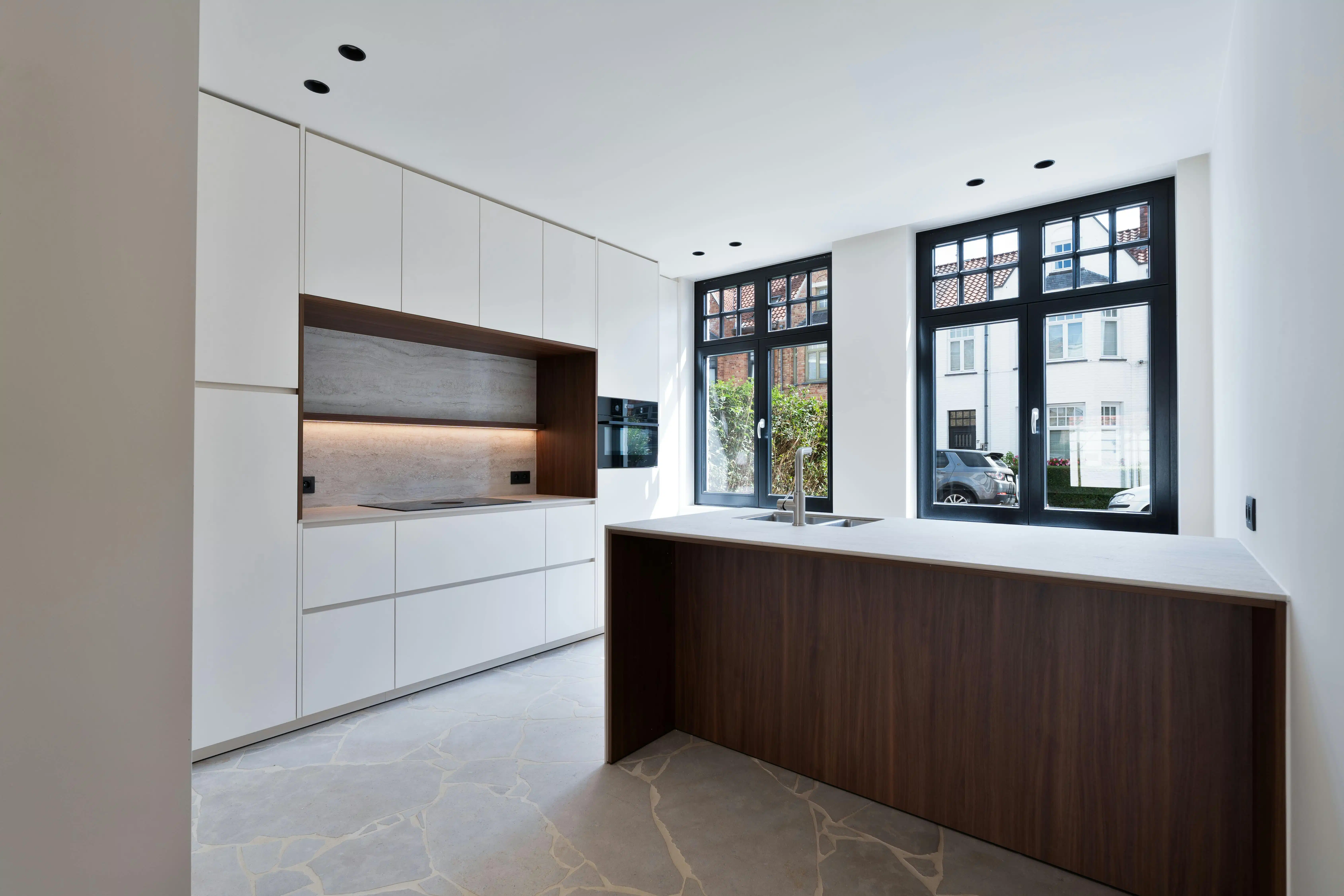 Gerenoveerd high-end huis te koop in Brugge foto 4