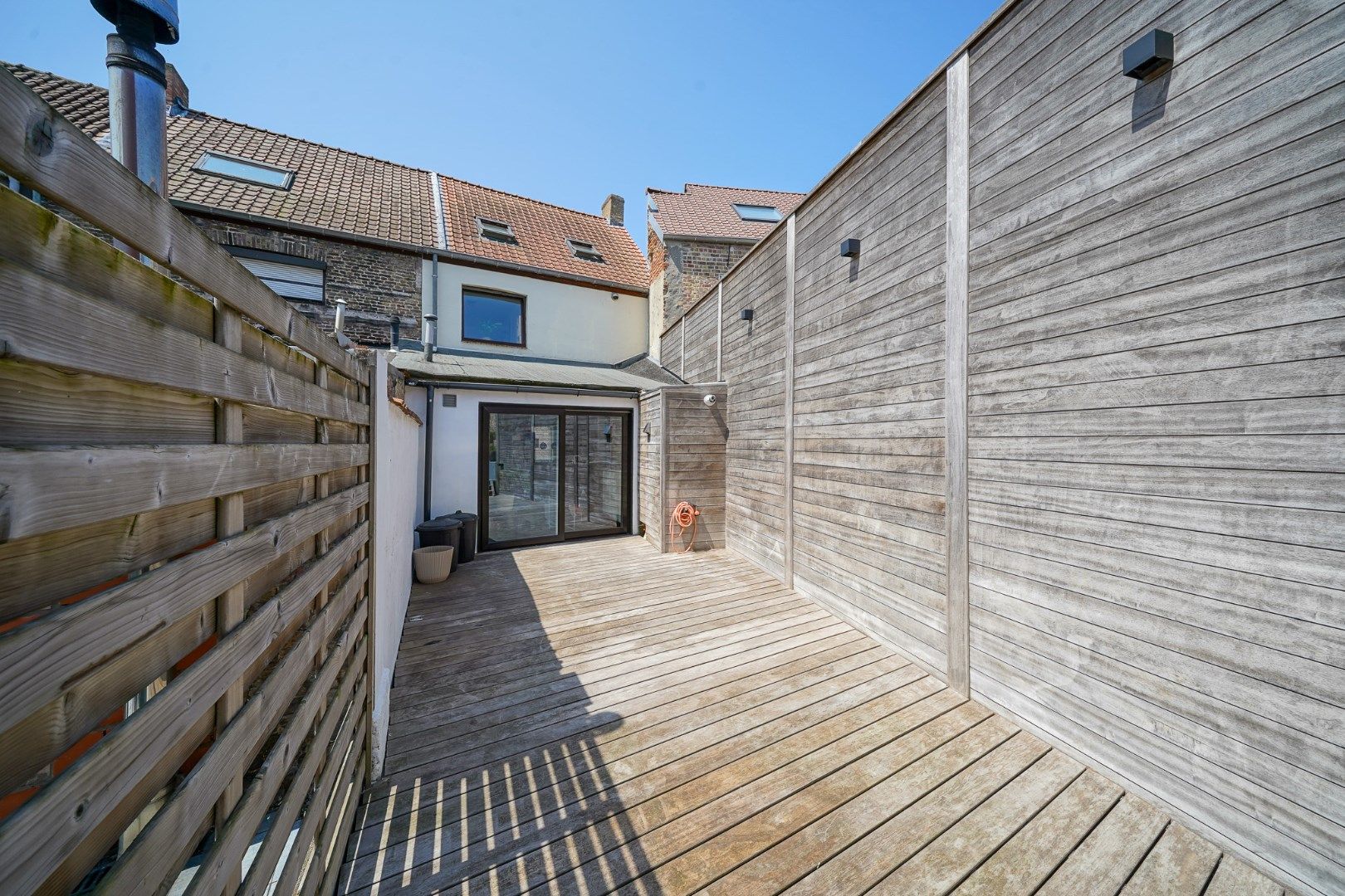 Instapklare rijwoning met 3 slaapkamers in centrum Oudenburg foto 9