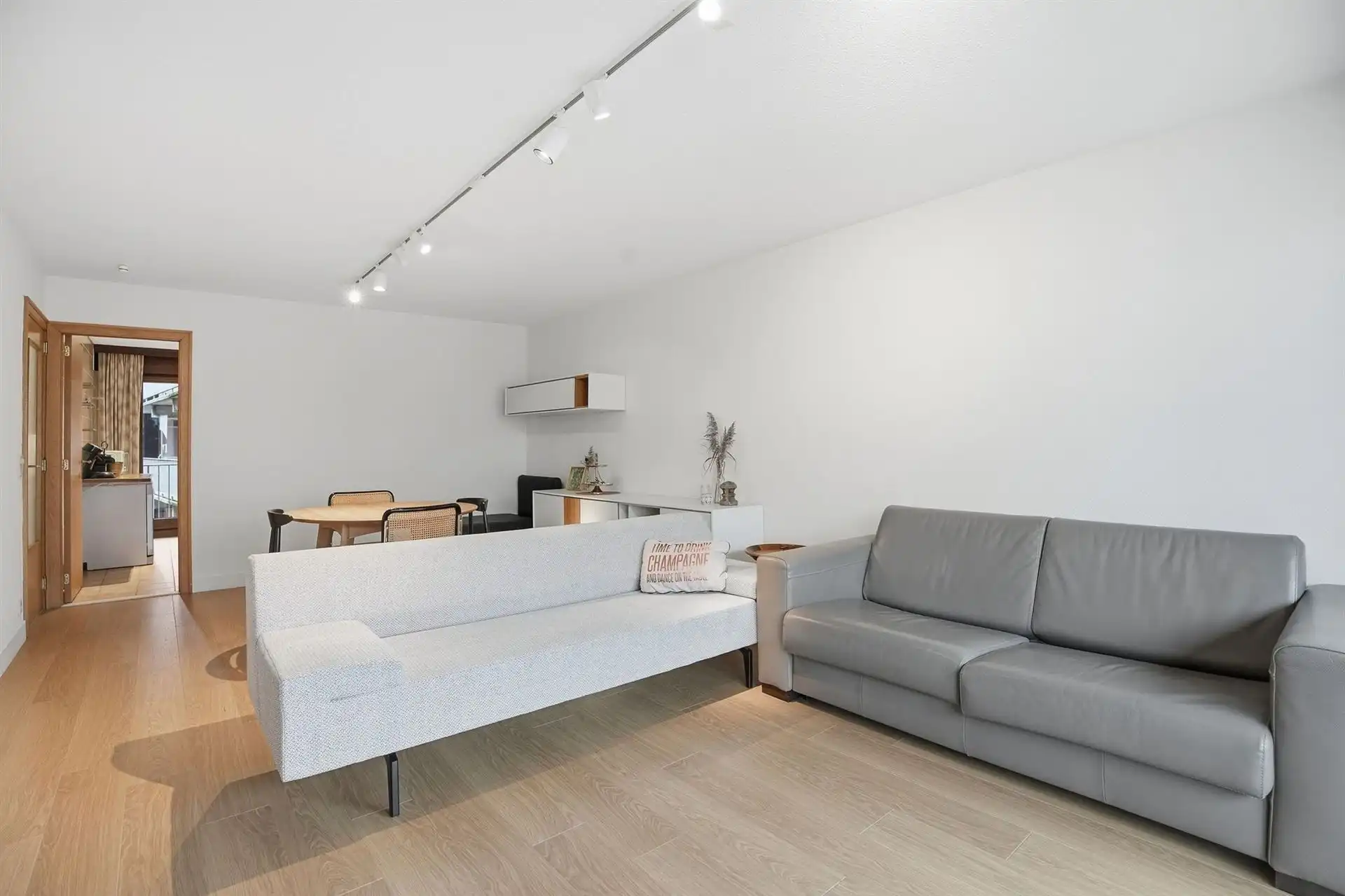 ZONNIG / INSTAPKLAAR  foto 6