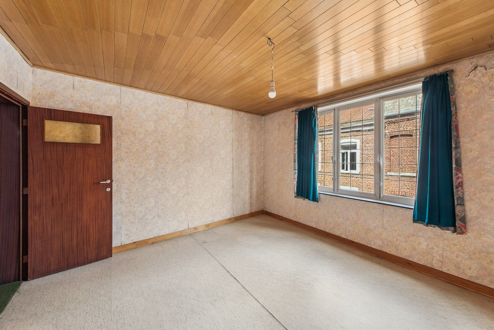 Te renoveren rijwoning nabij stadscentrum foto 13