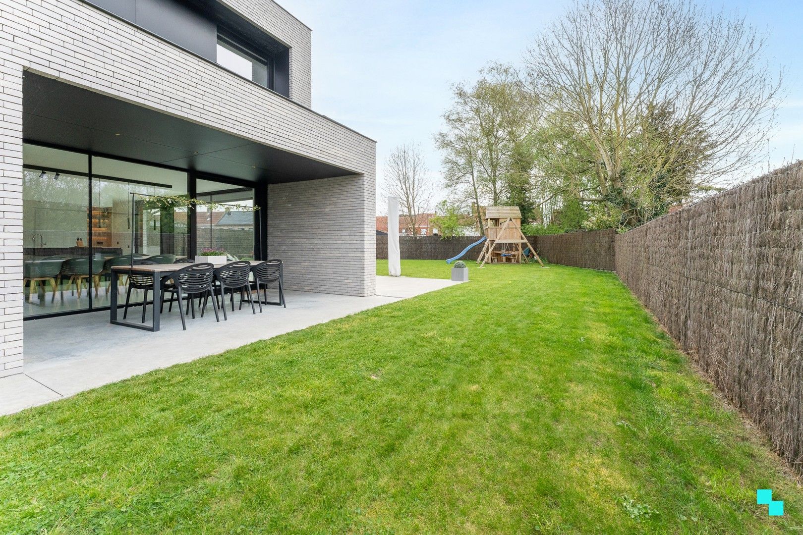 Prachtige vrijstaande (quasi)nieuwbouwwoning op rustige verkaveling te Ardooie foto 13