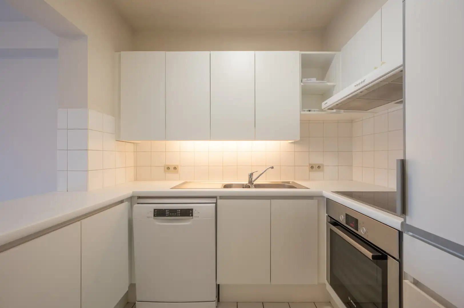Ruim appartement met 2 volwaardige slaapkamers en west-orientatie op Lippenslaan foto 8