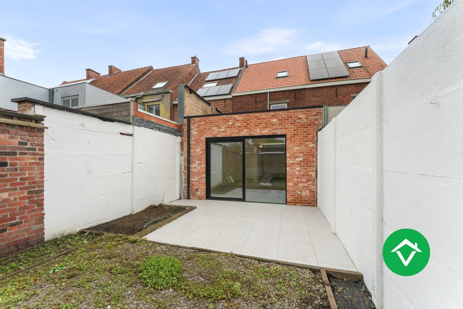 Rijwoning met 4 slaapkamers en stadstuin op centrale ligging te Roeselare foto 12