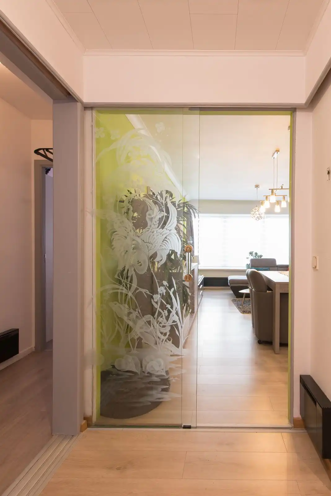 Gezellig en instapklaar gemeubeld appartement met 1 slpk en terras op wandelafstand van strand foto 5