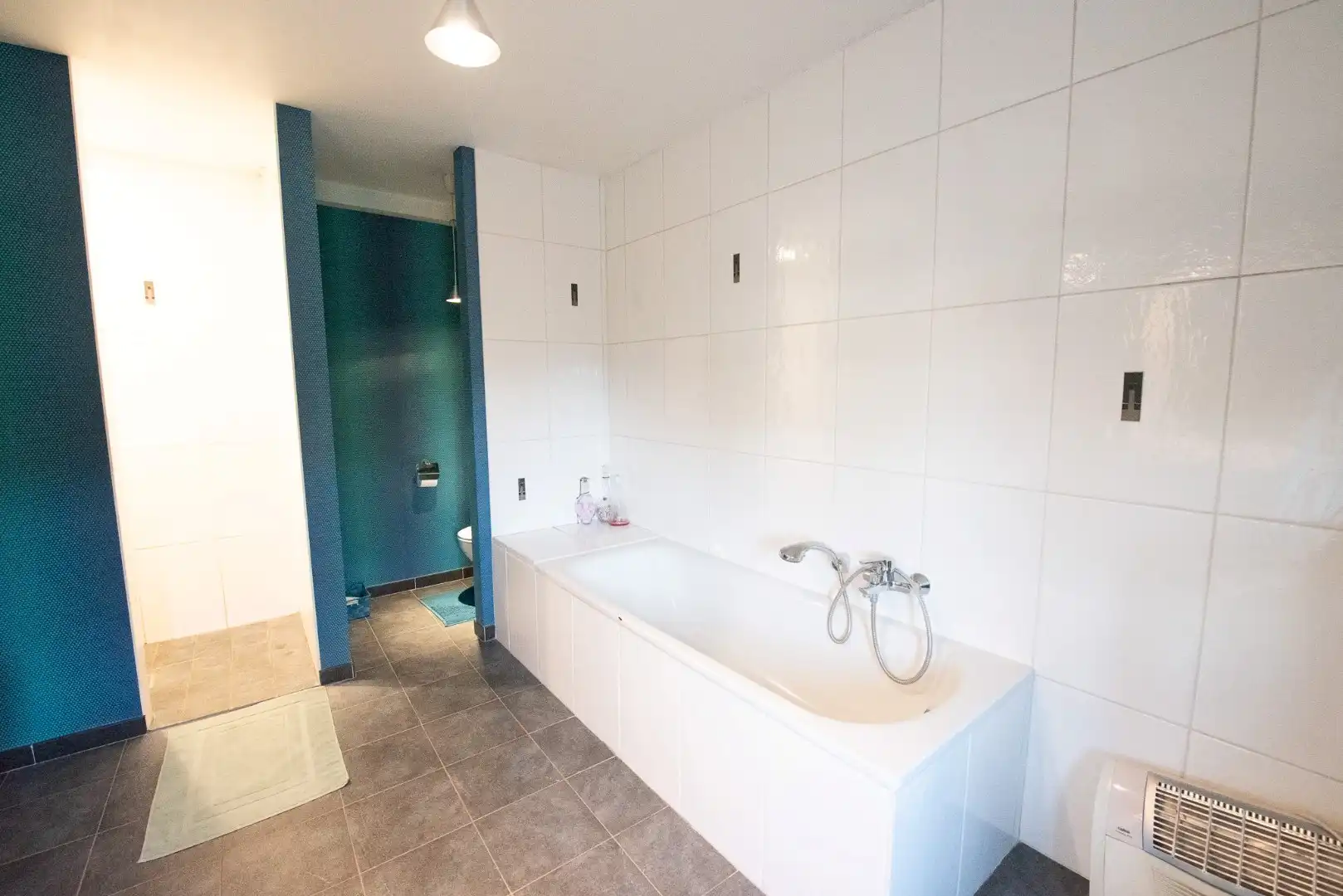 Charmante woning in rustig wijk te Zulte! foto 10