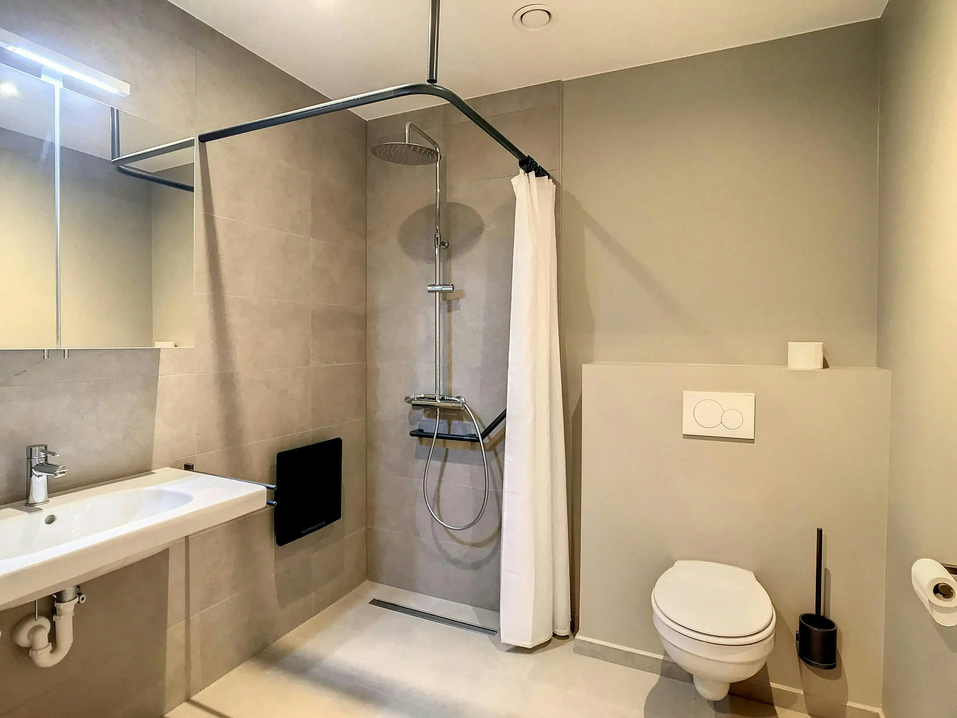 Serviceflat met 1 slaapkamer in Oudenaarde te koop!  foto 3