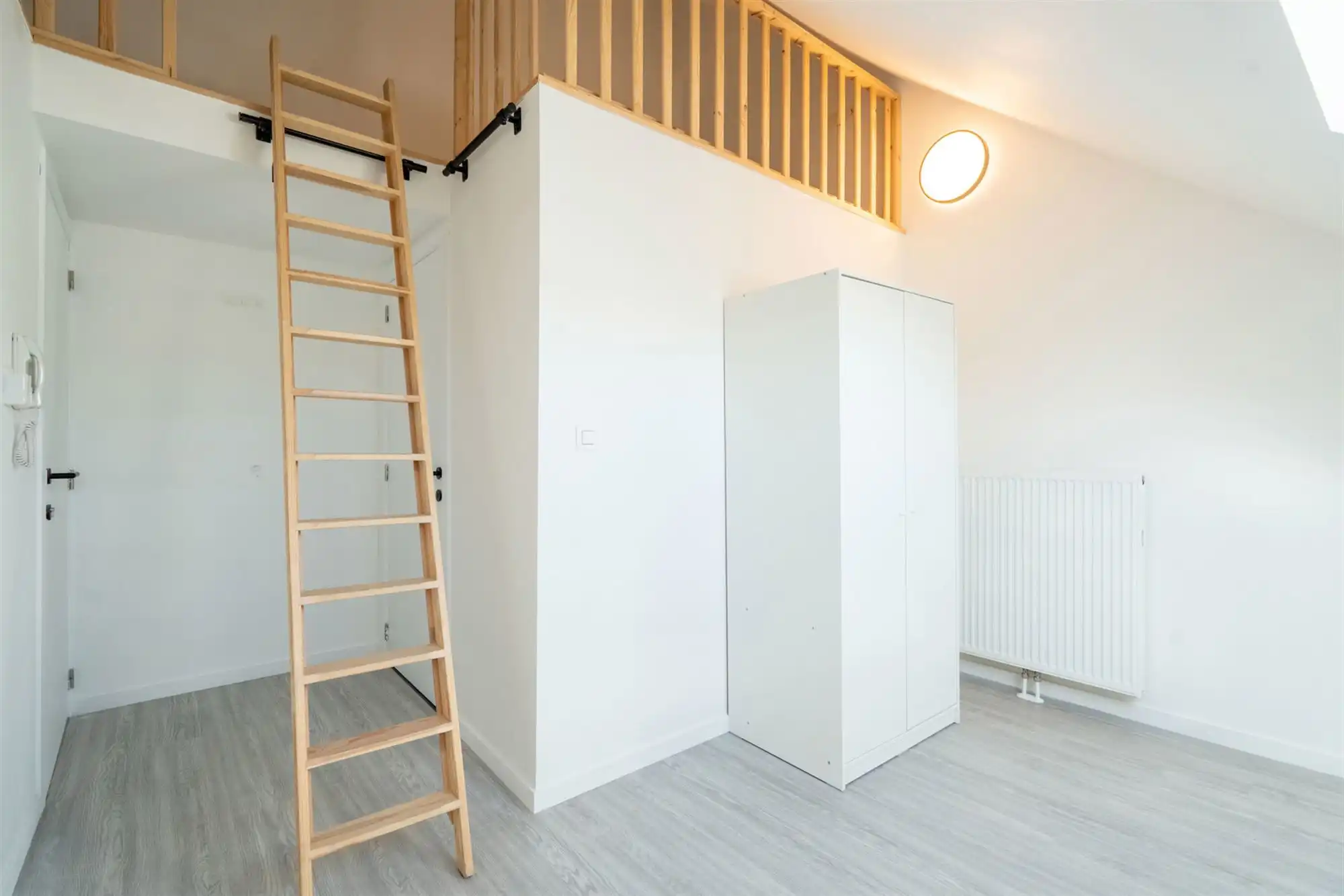 Gemeubelde studentenkamer in Mechelen te huur! foto 5