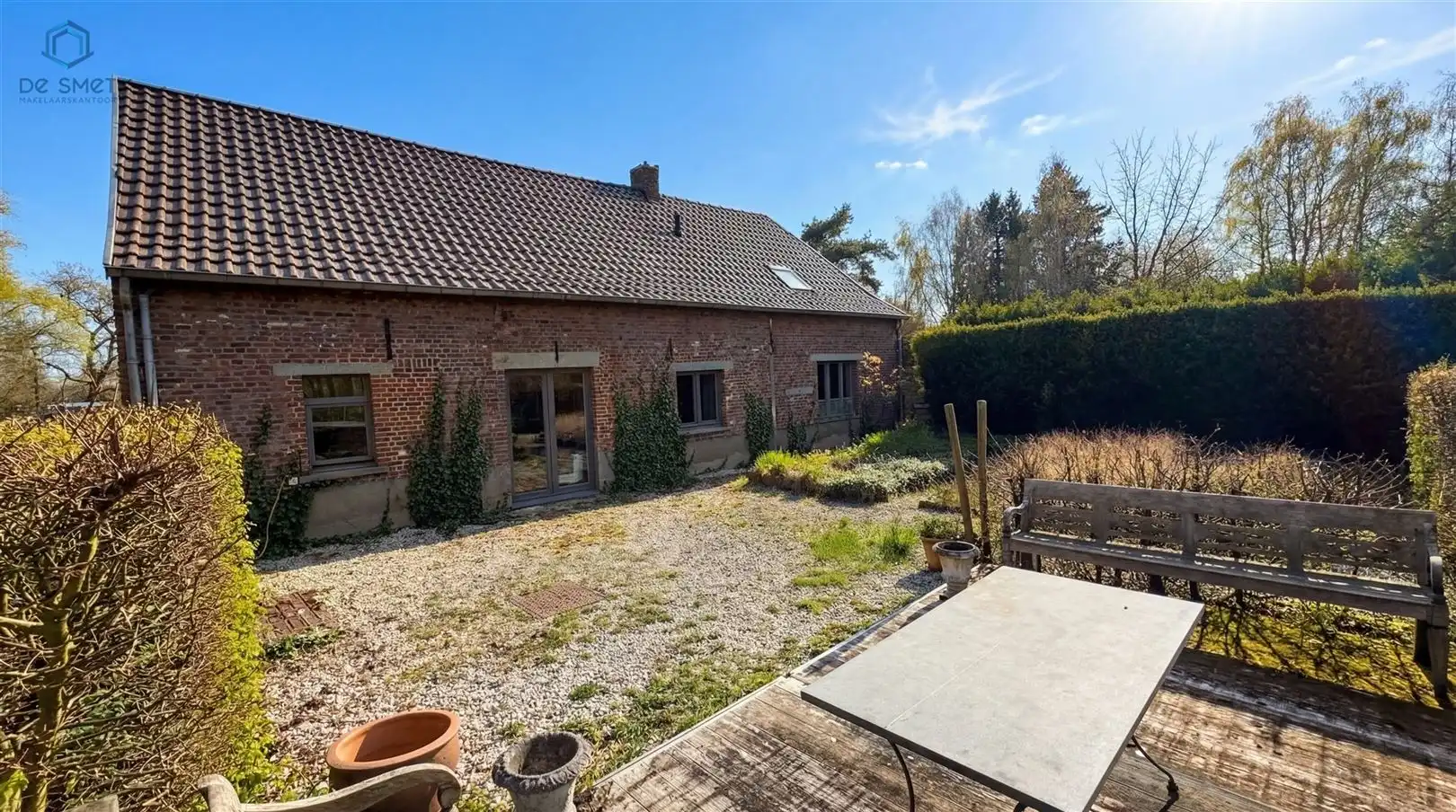 Charmante te renoveren fermette in een rustige, doodlopende straat te Flobecq foto 4