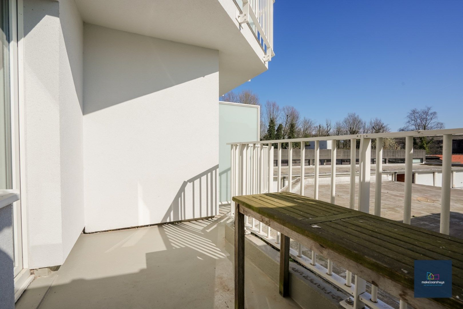 Stijlvol 1 slaapkamer appartement met 2 terrassen, kelder en garagebox foto 15