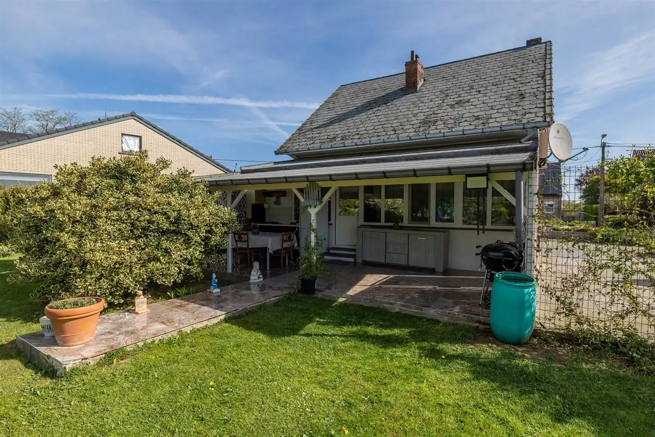 villastijl,vernieuwd in 2018, label D, mooi perceel foto 31