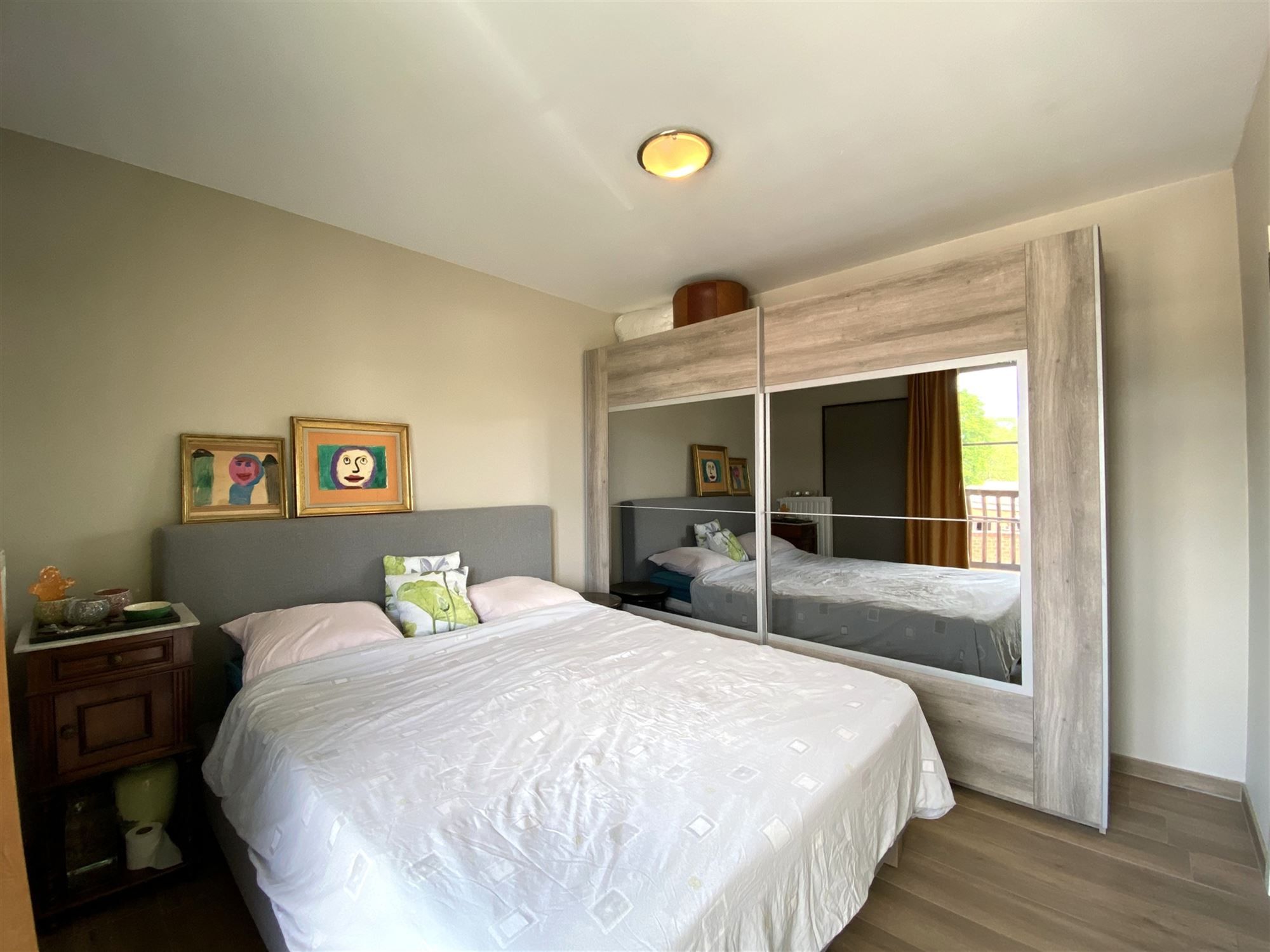 Mooi afgewerkt 2-slpk appartement te Kaprijke met 2 terrassen en ondergrondse staanplaats en berging foto 13