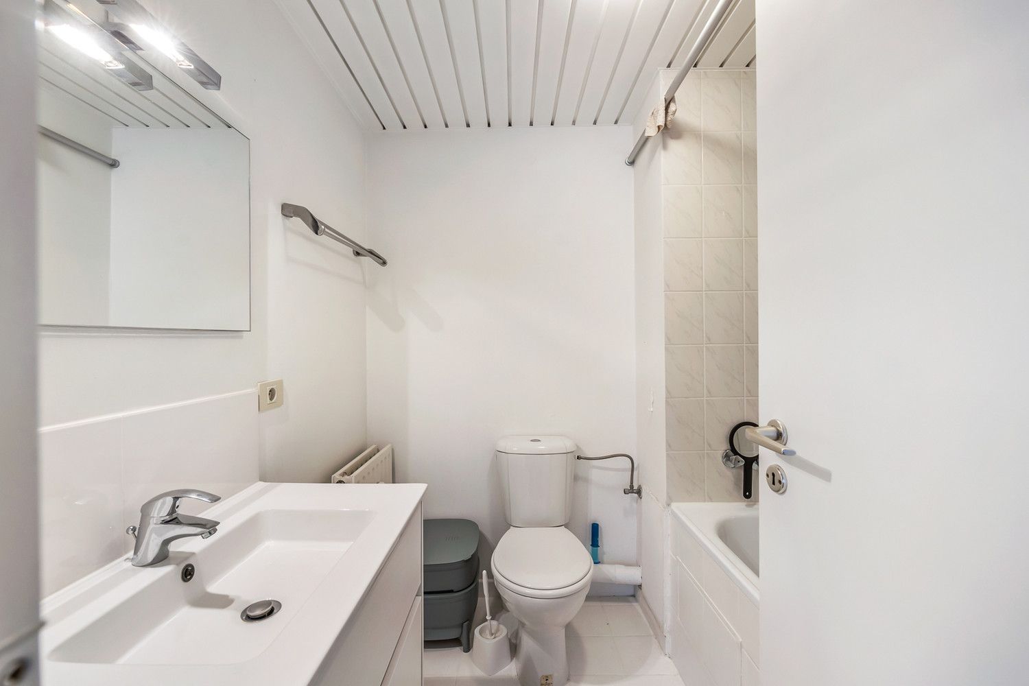 Bemeubelde flat op toplocatie in het historisch centrum foto 11