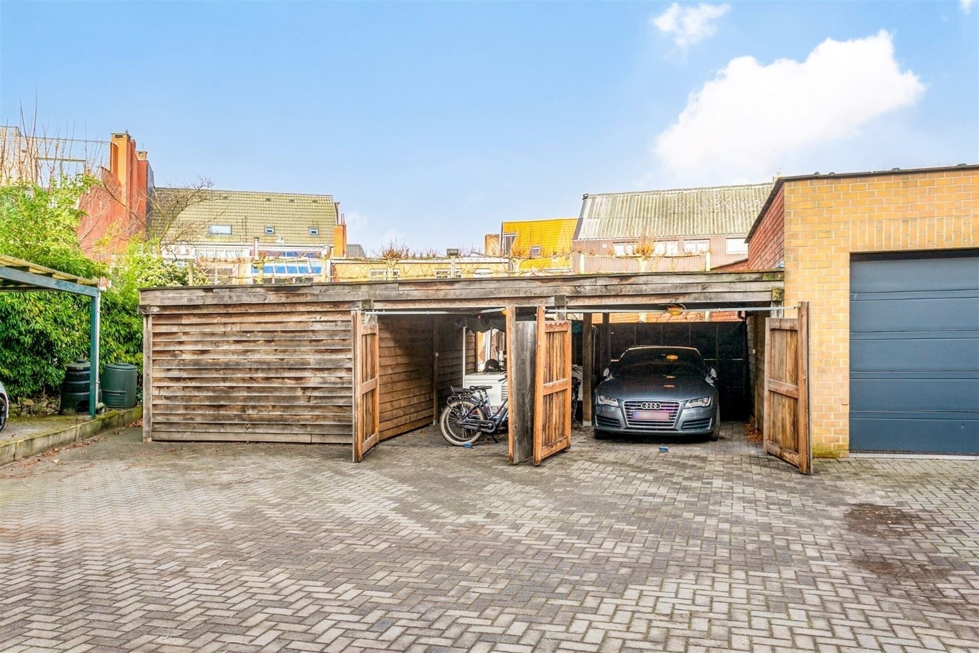 Karaktervolle woning in centrum Essen met prachtige tuin, 4 slaapkamers en commerciële ruimte foto 22