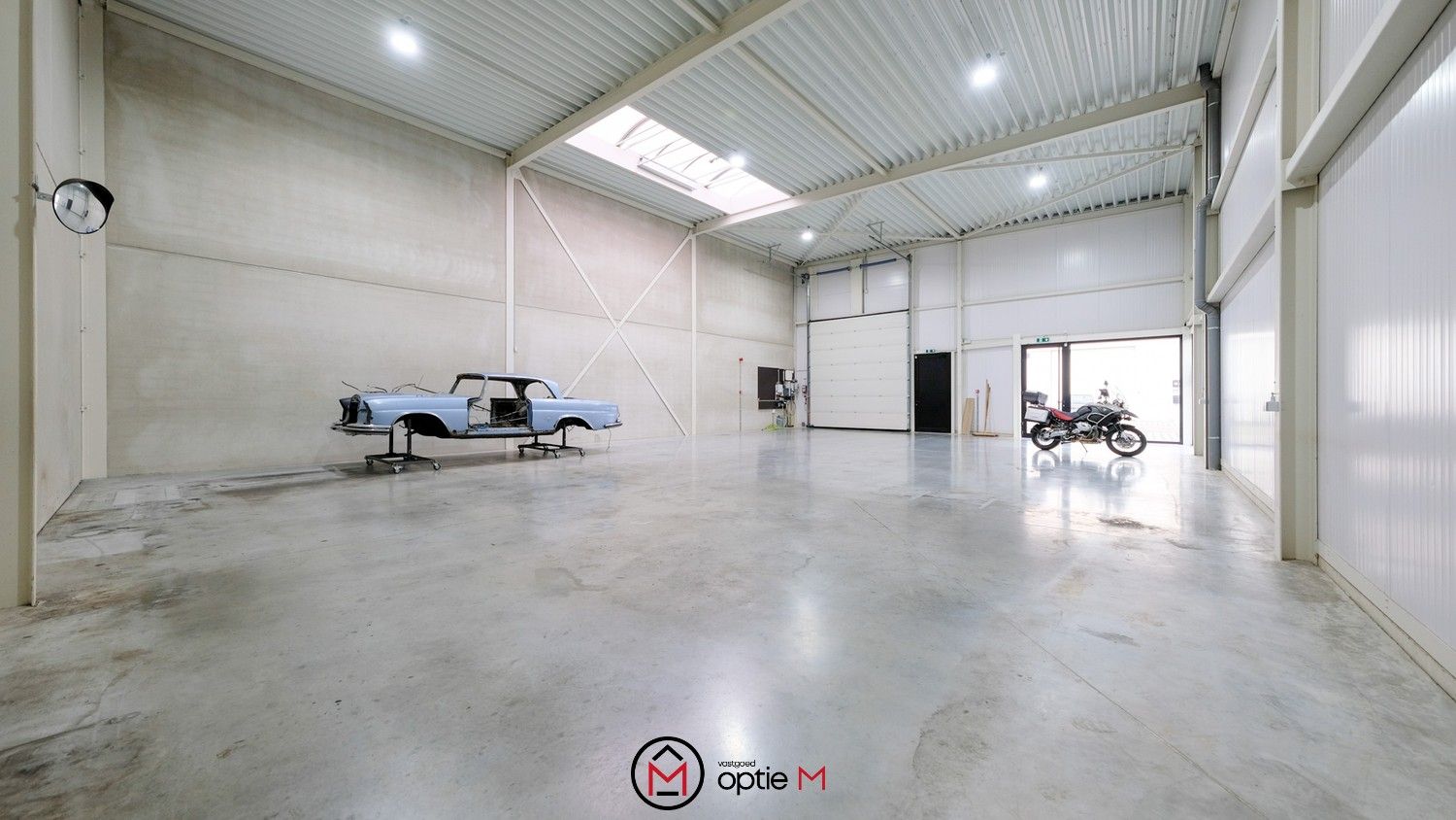 Te huur: KMO-unit met 8 parkeerplaatsen in Hasselt foto 3