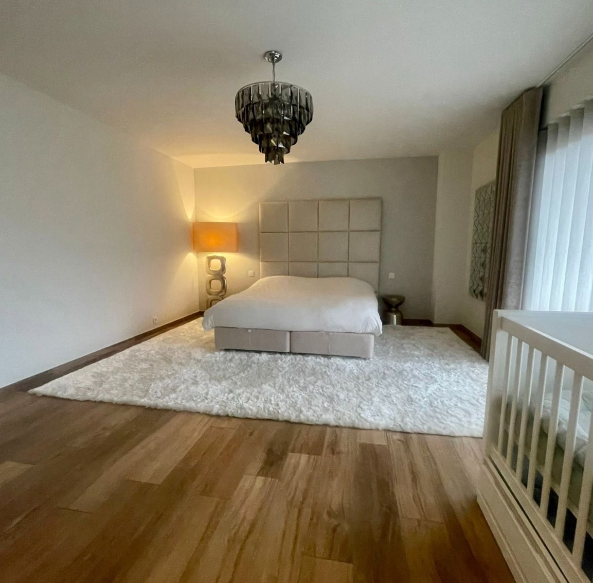 Luxe appartement (206m2) met 4 slaapkamers foto 19