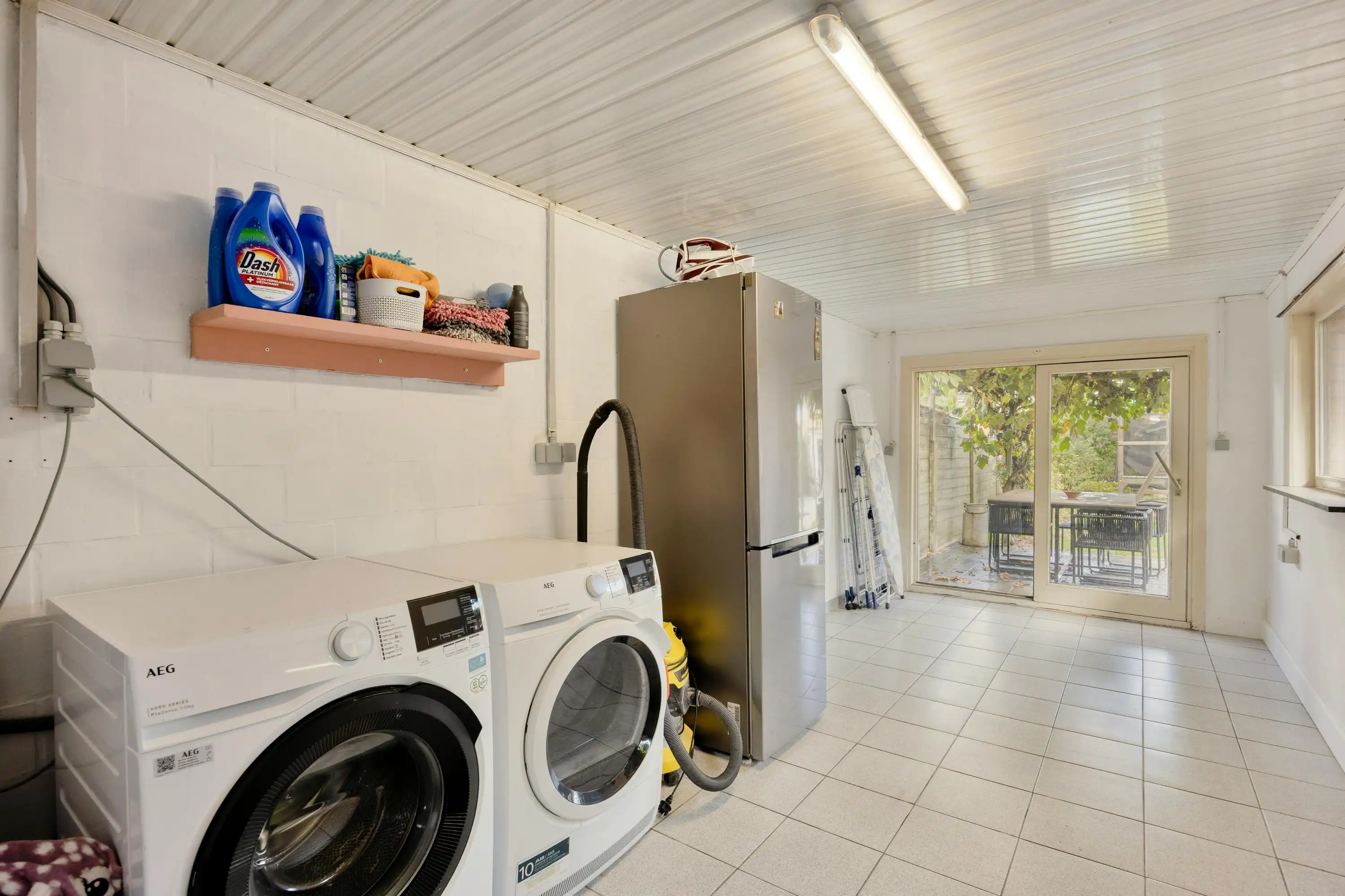 Lichtrijk en opgefrist huis te koop in Zedelgem foto 8
