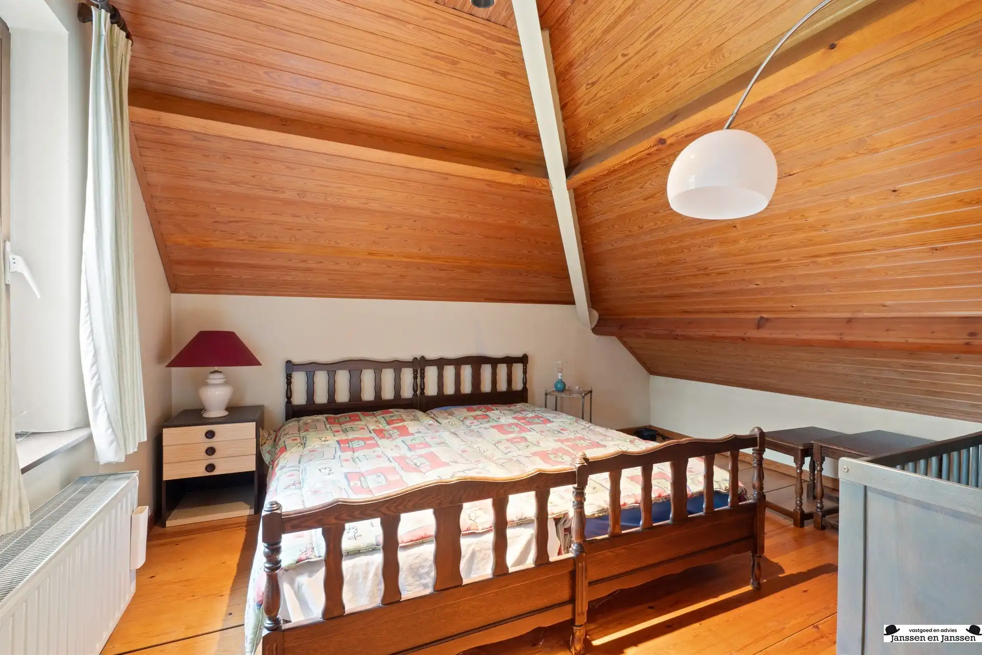 Karaktervolle villa op aan de Bredabaan te Gooreind  foto 17